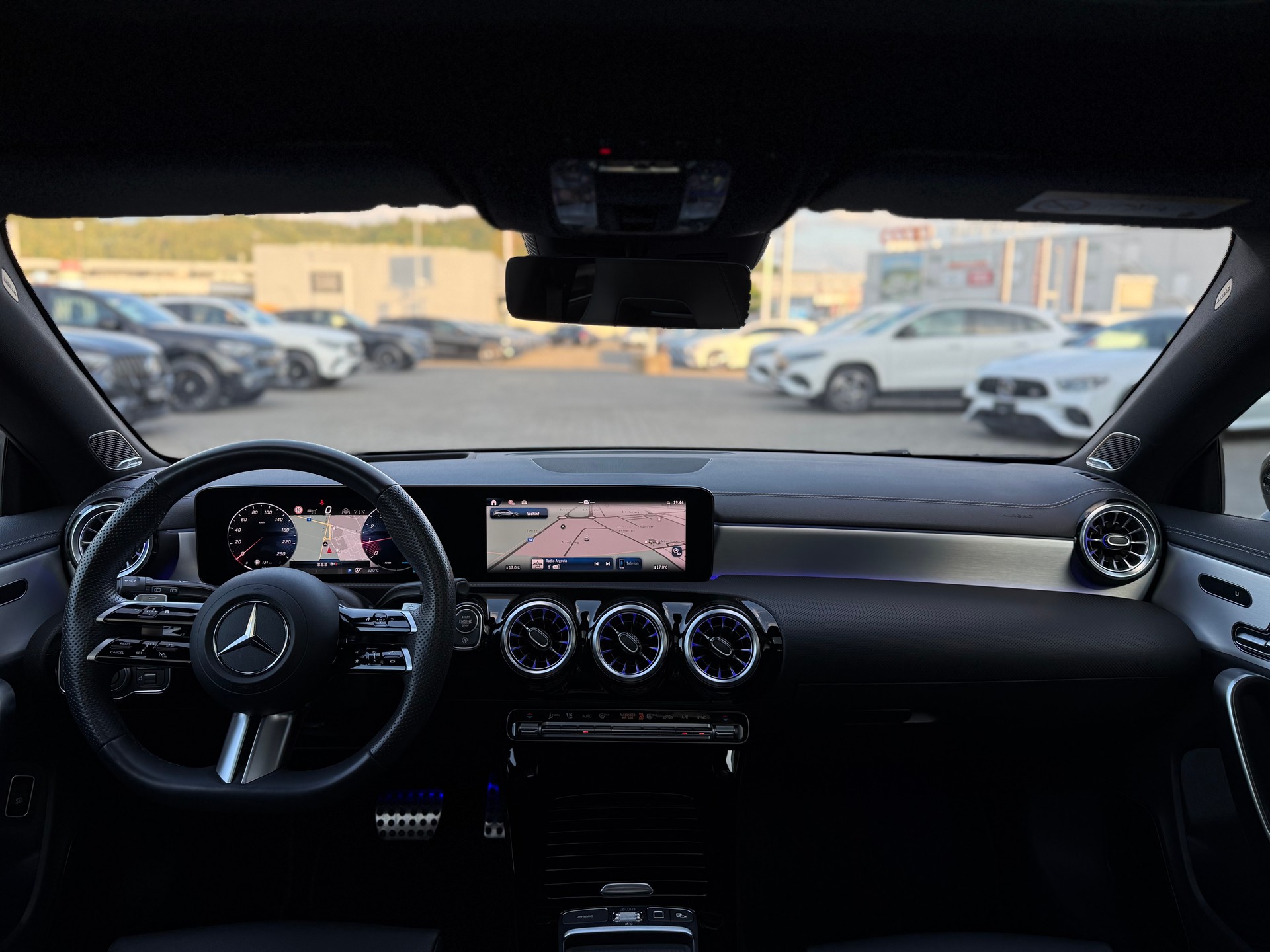 MERCEDES-BENZ CLA Shooting Brake 250 AMG Line 4Matic 8G-DCT-showroom-element-3