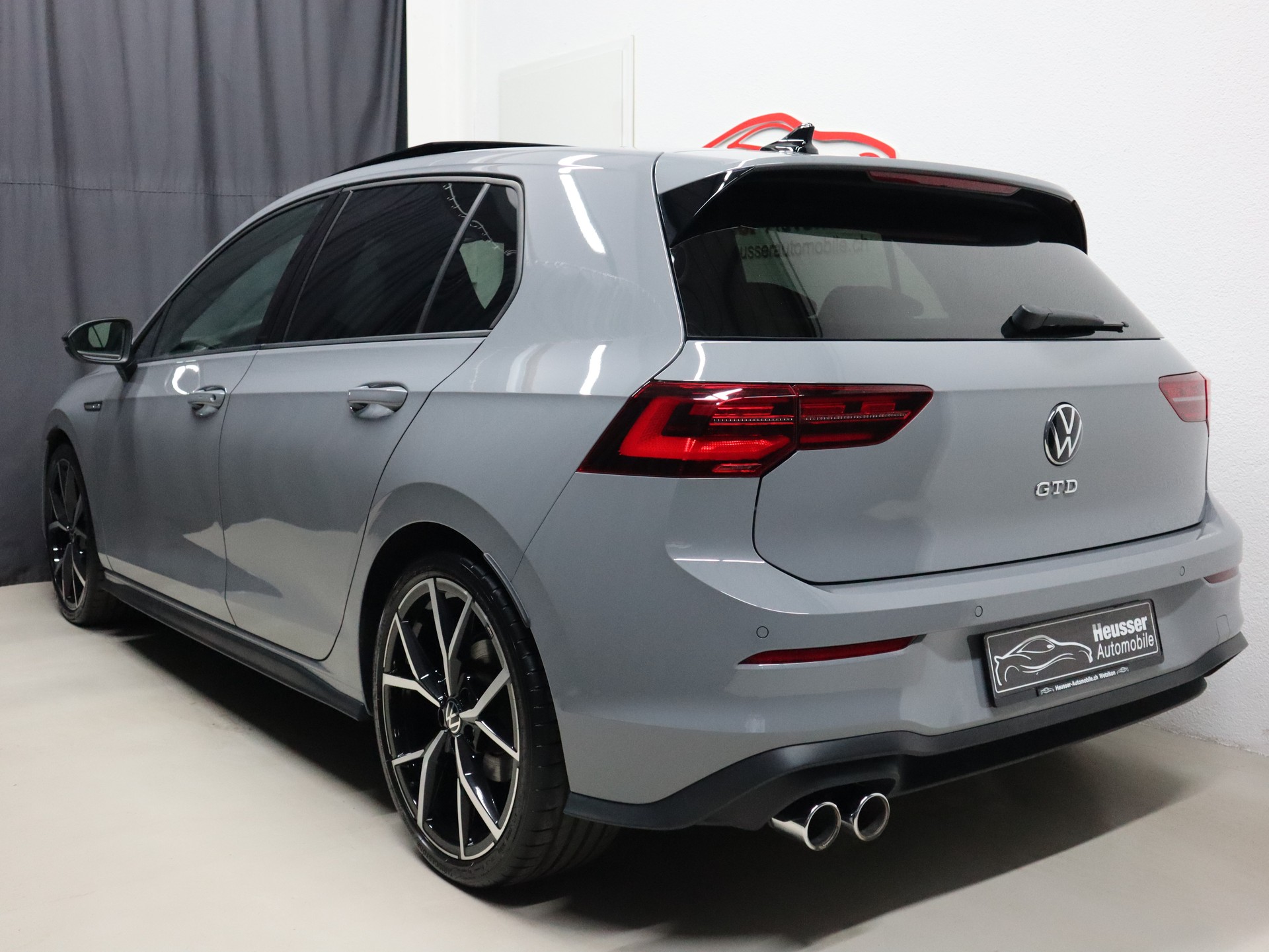 VW Golf 2.0 TDI GTD DSG - Panorama - Leder - Harman/Kardon - Head-Up - AHK - Kamera - 200 PS-image-4