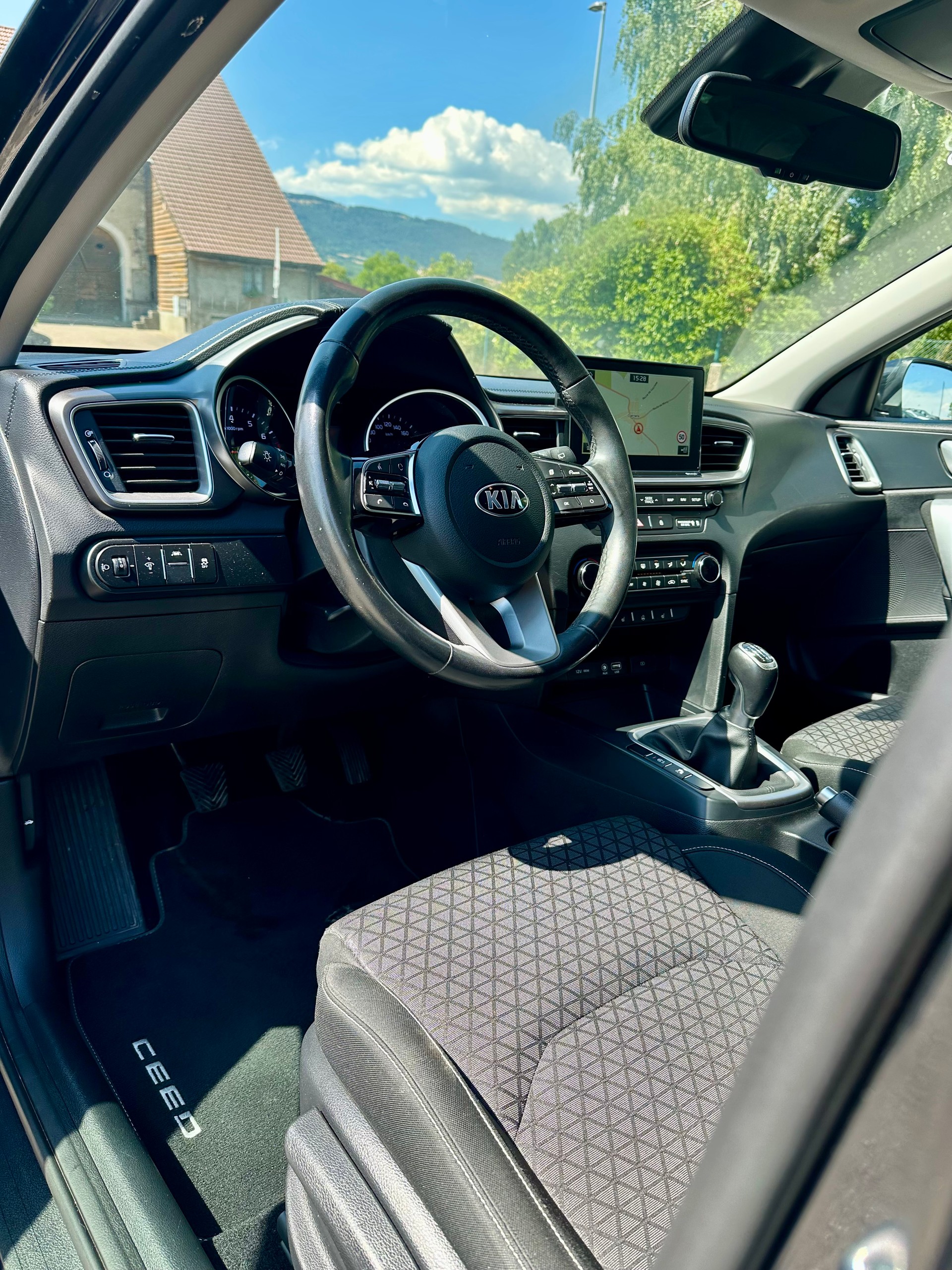 KIA Ceed 1.0 T-GDi Trend-image-9