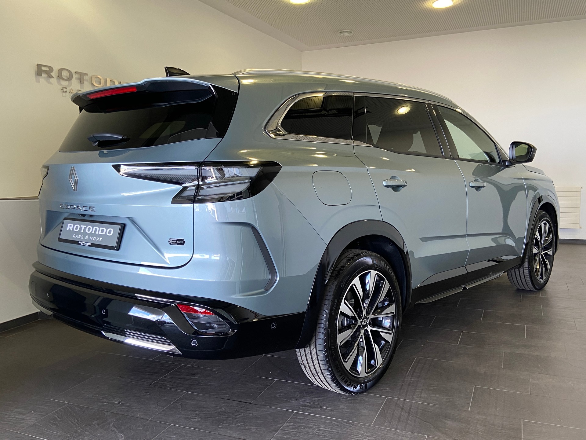 RENAULT Espace 1.2 E-Tech 200 Techno 7-Sitze-showroom-element-1