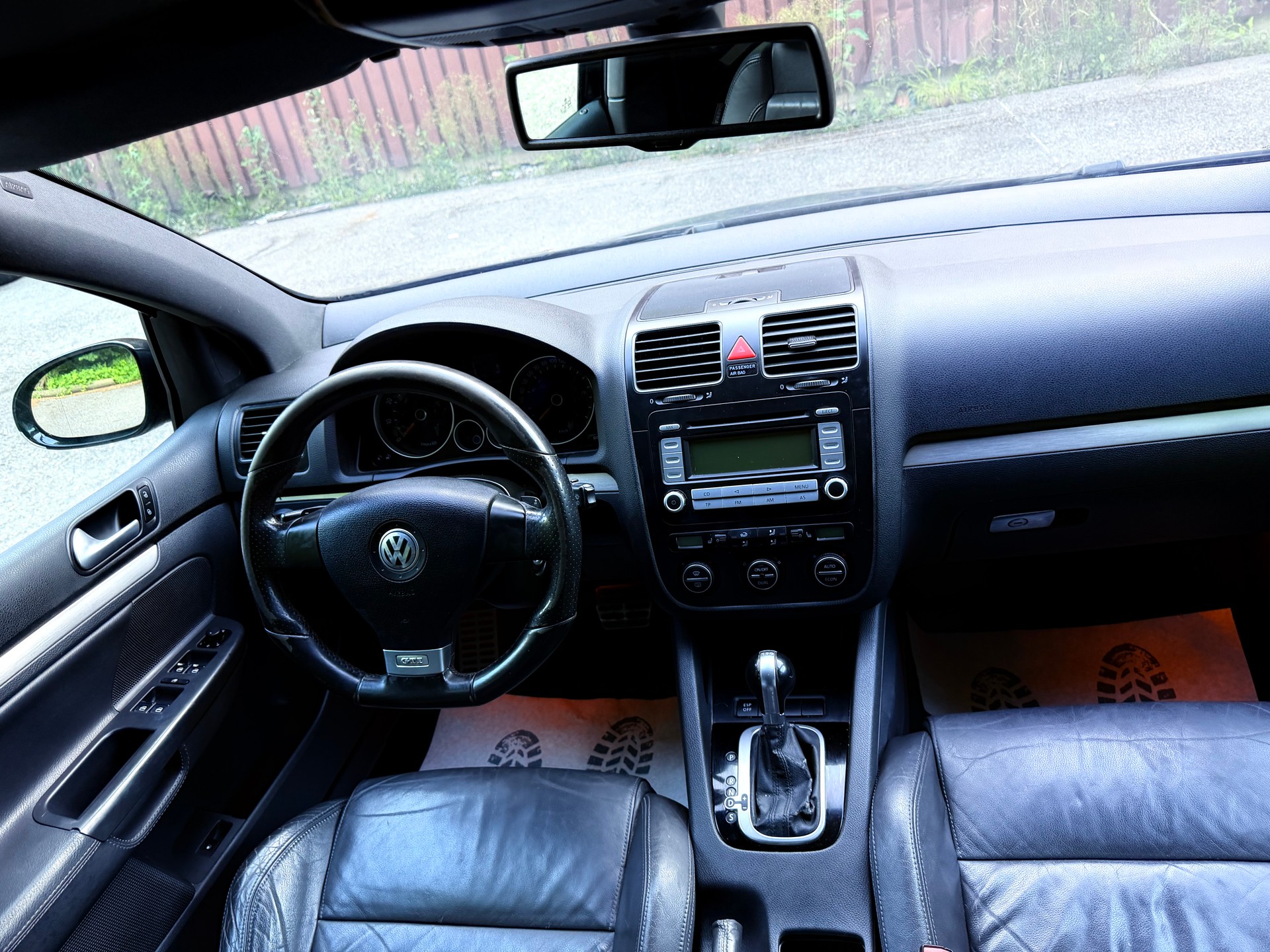 VW Golf 2.0 TFSI GTI-image-5