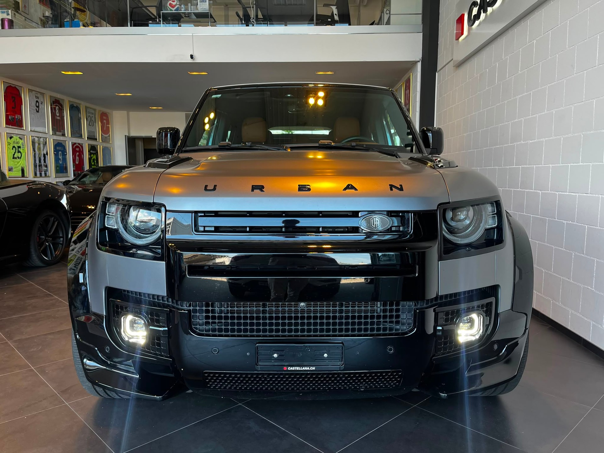 LAND ROVER Defender 110 3.0 D I6 300 X-Dynamic SE * Urban-Umbau *-showroom-element-2