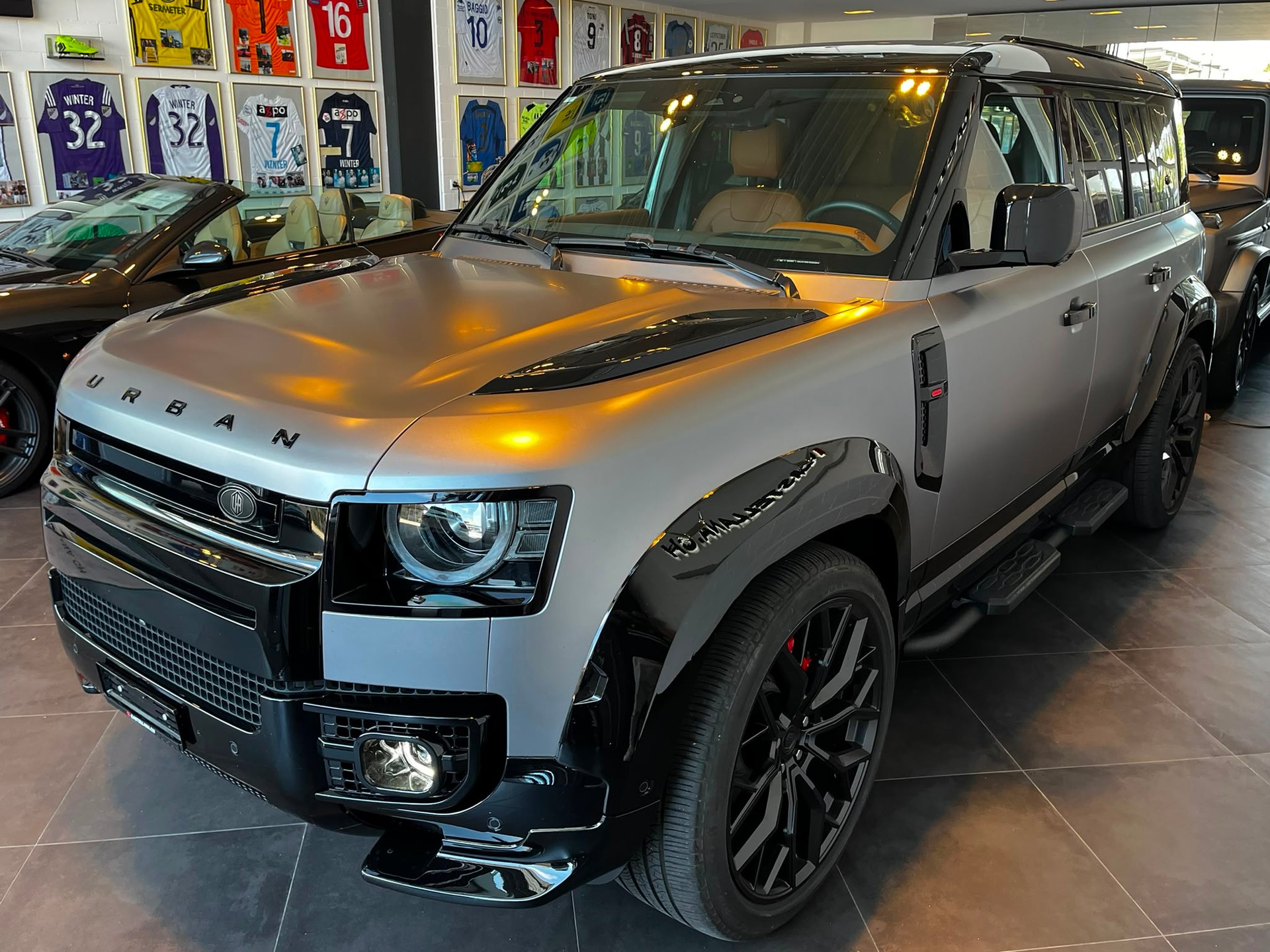 LAND ROVER Defender 110 3.0 D I6 300 X-Dynamic SE * Urban-Umbau *-showroom-element-3