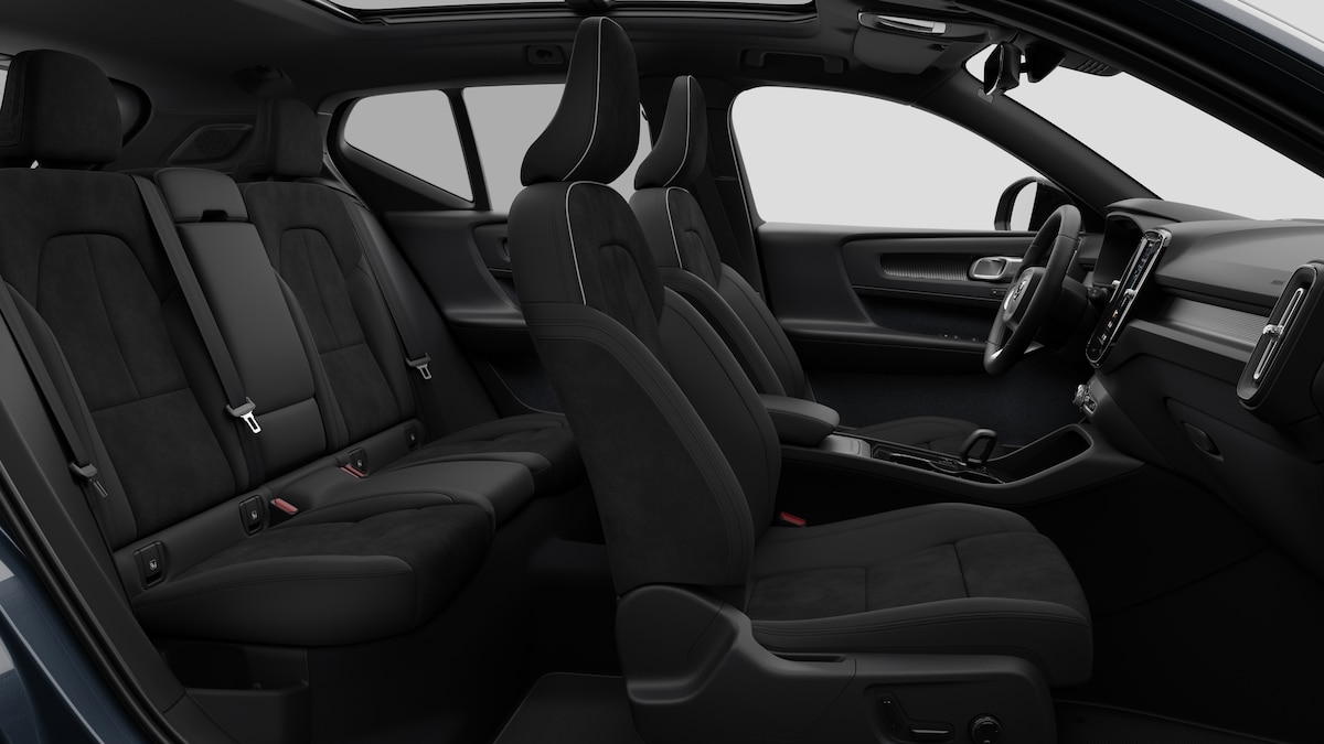 VOLVO EX40 Twin Black Edition AWD-image-12