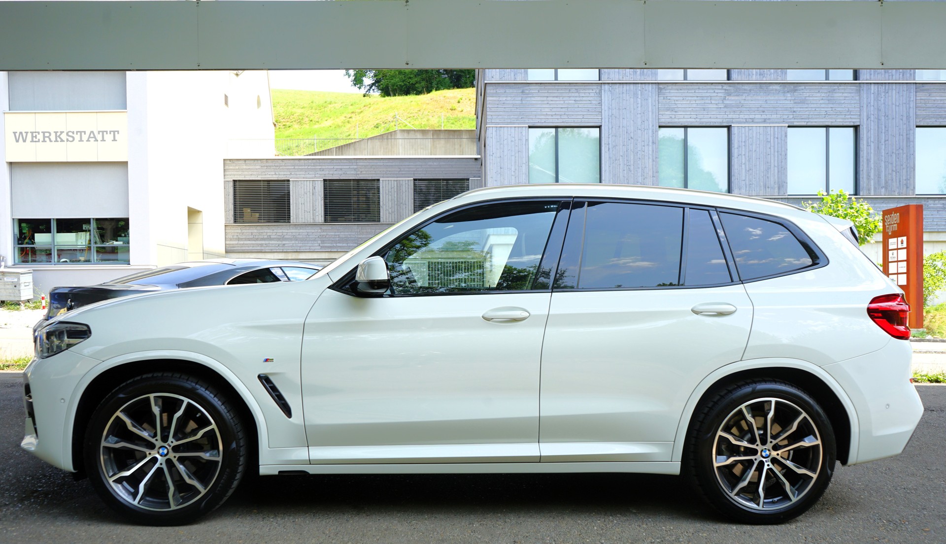 BMW X3 xDrive 20d M Sport Steptronic-showroom-element-2