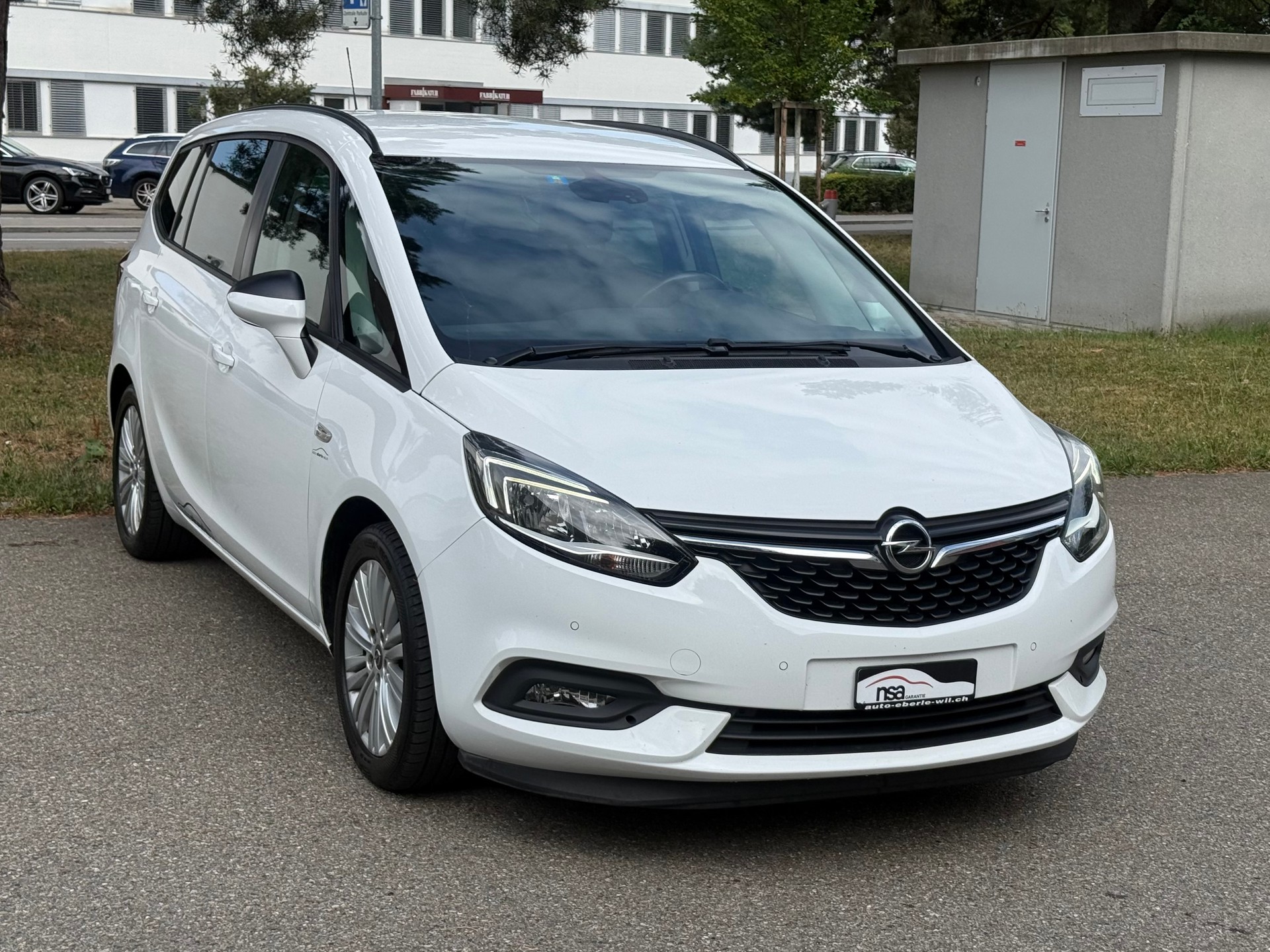 OPEL Zafira 1.4i 16V Turbo Enjoy Automatic-image-1