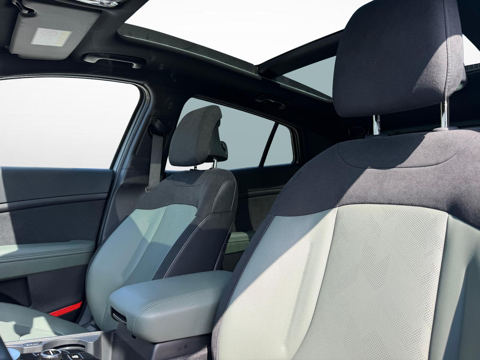 KIA Sportage 1.6 T-GDi PHEV Power Edition-showroom-element-3