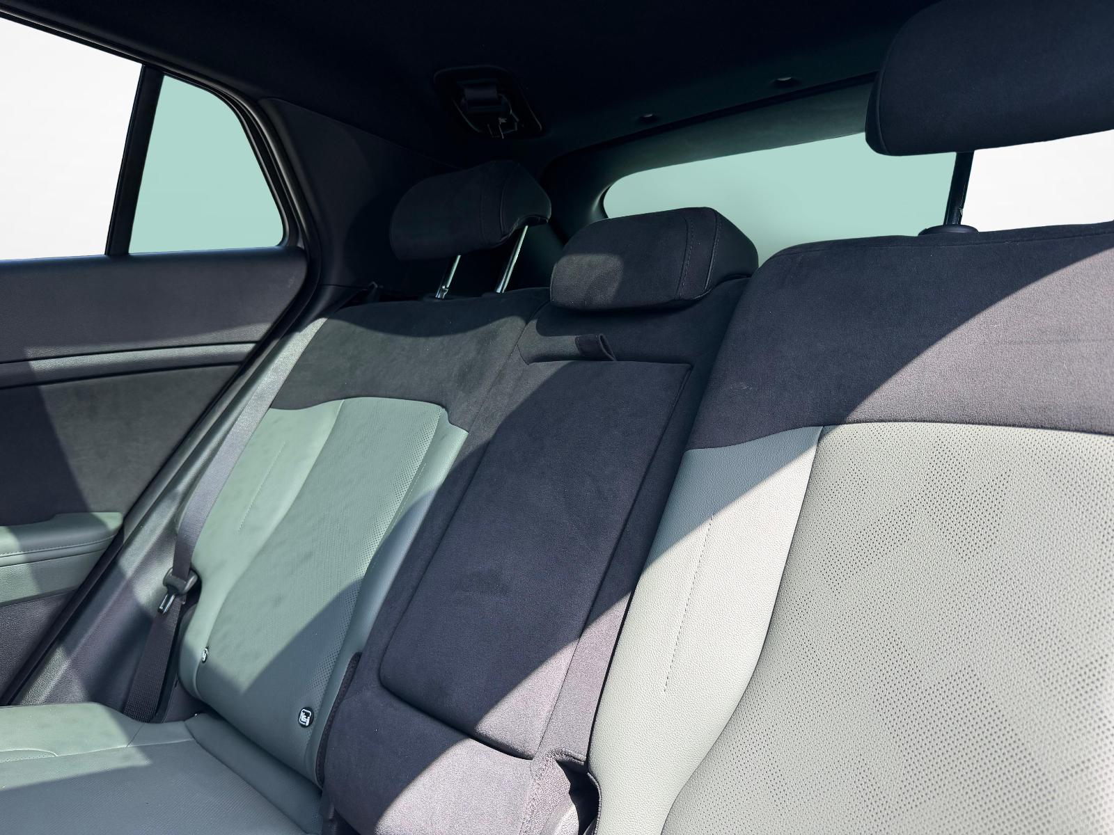KIA Sportage 1.6 T-GDi PHEV Power Edition-image-8