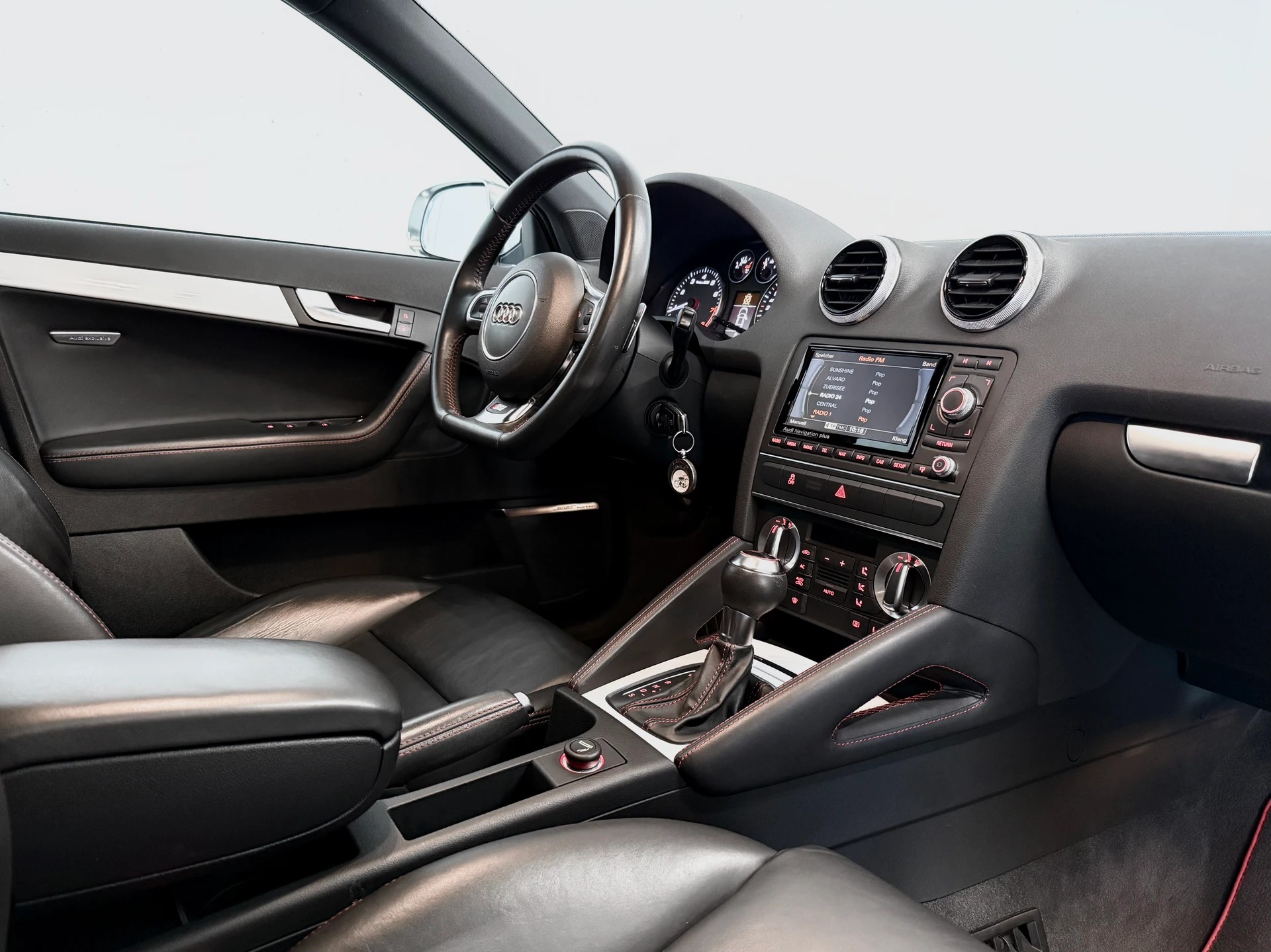AUDI S3 SPORTBACK 2.0 TFSI QUATTRO S-TRONIC | CH-FZG | ALLRAD | LEDERSITZE | PANORAMADACH-image-11