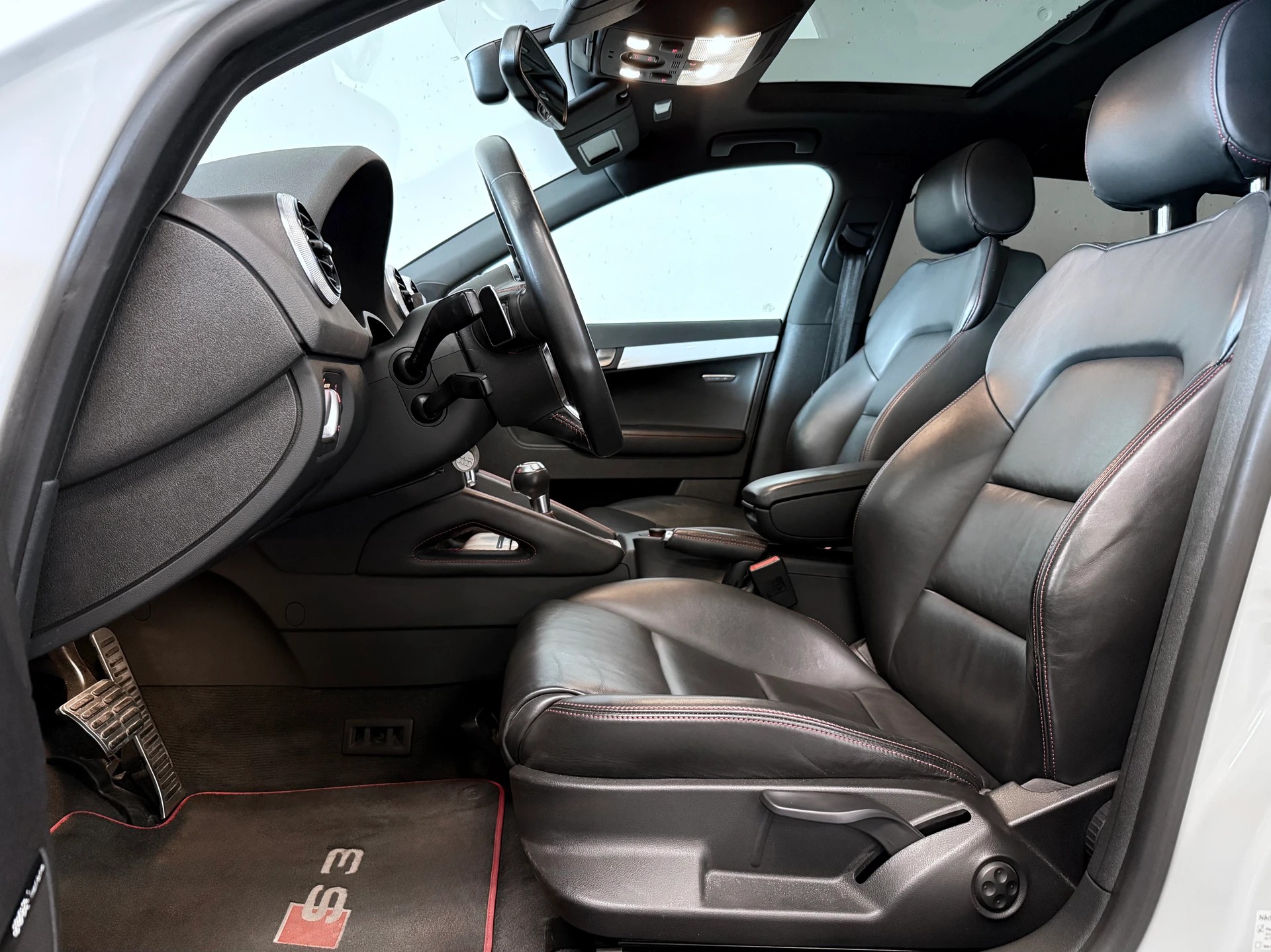 AUDI S3 SPORTBACK 2.0 TFSI QUATTRO S-TRONIC | CH-FZG | ALLRAD | LEDERSITZE | PANORAMADACH-image-6