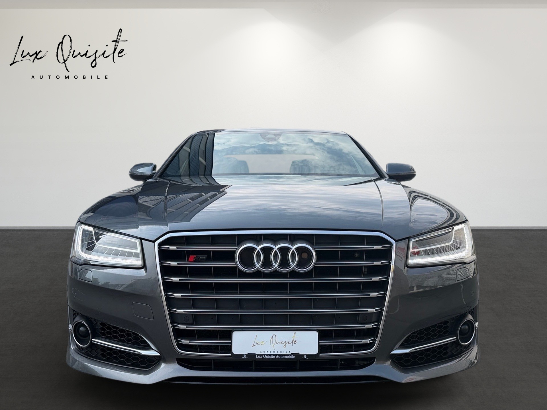 AUDI S8 4.0 TFSI V8 quattro tiptronic-showroom-element-1