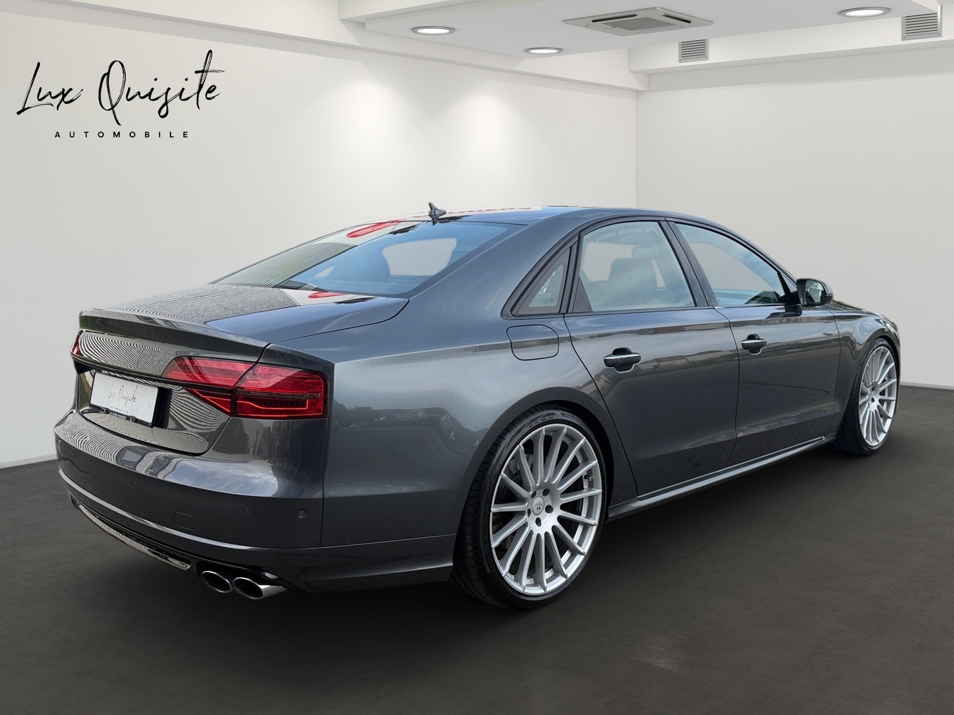 AUDI S8 4.0 TFSI V8 quattro tiptronic-image-4