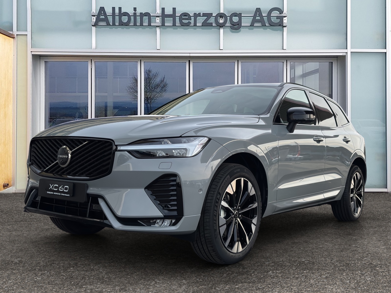 VOLVO XC60 2.0 B5 MH Ultra Dark AWD