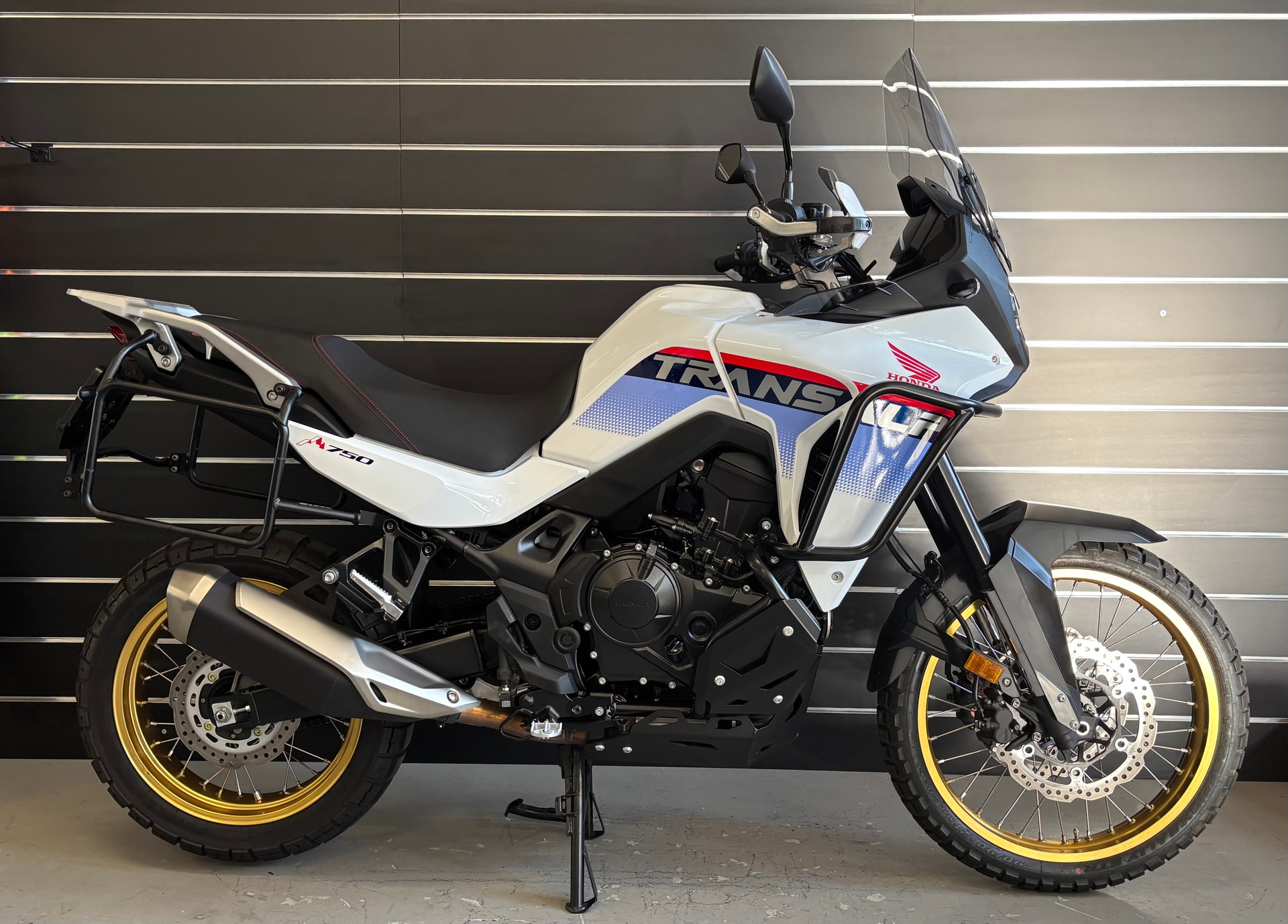 HONDA XL 750 Transalp-image-0