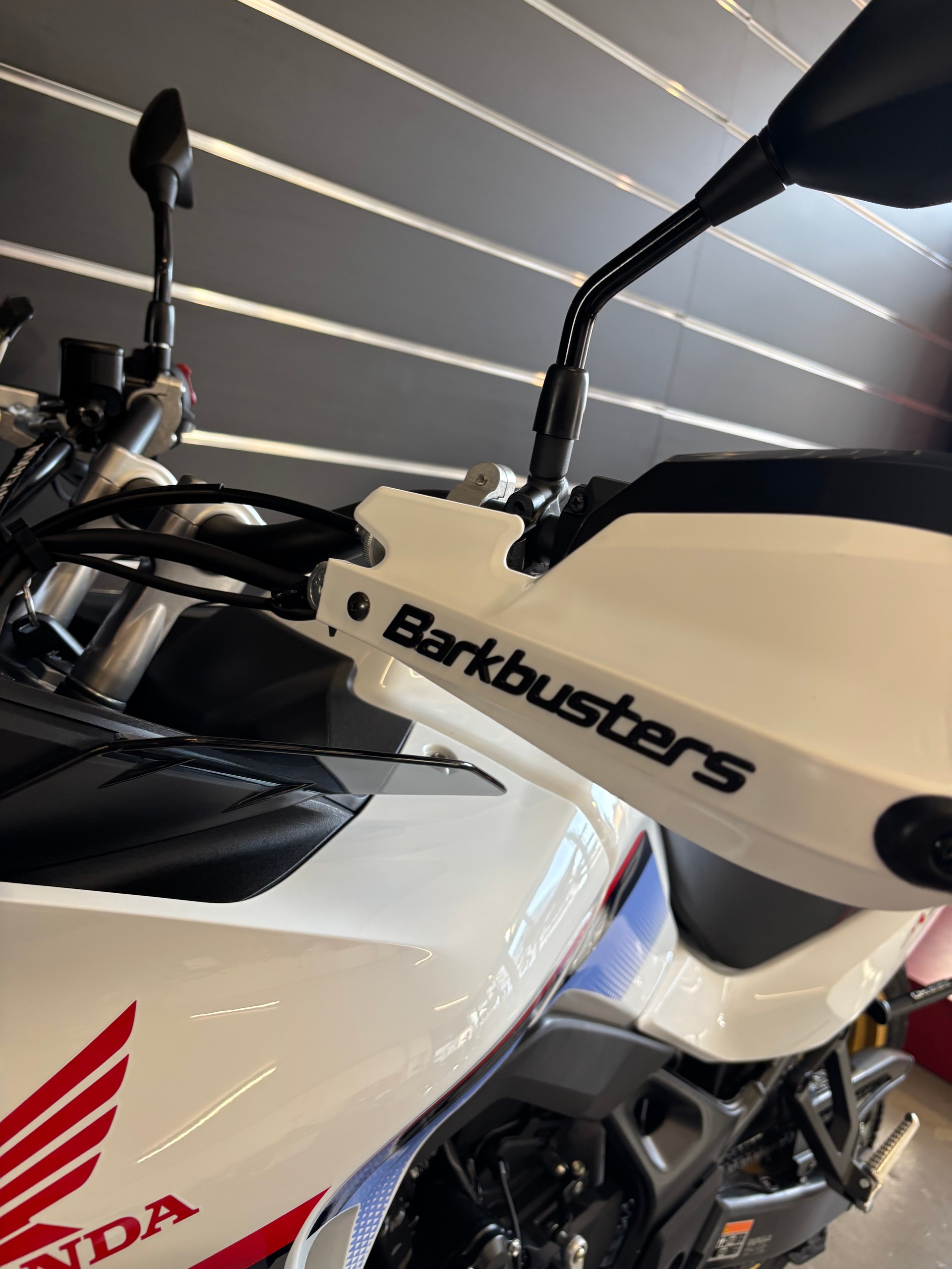 HONDA XL 750 Transalp-image-9