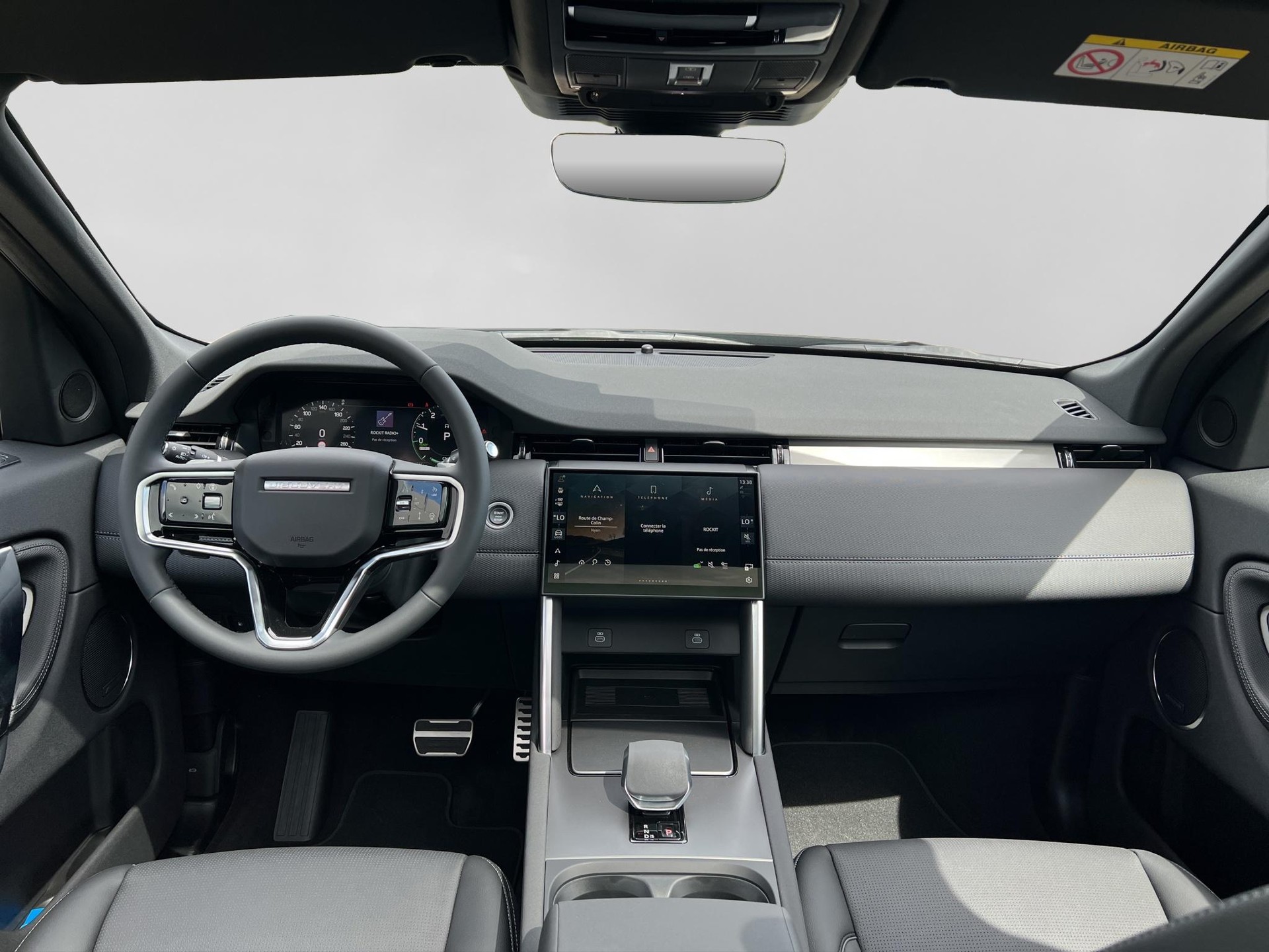 LAND ROVER Discovery Sport 1.5 T 270e Dynamic SE-image-8