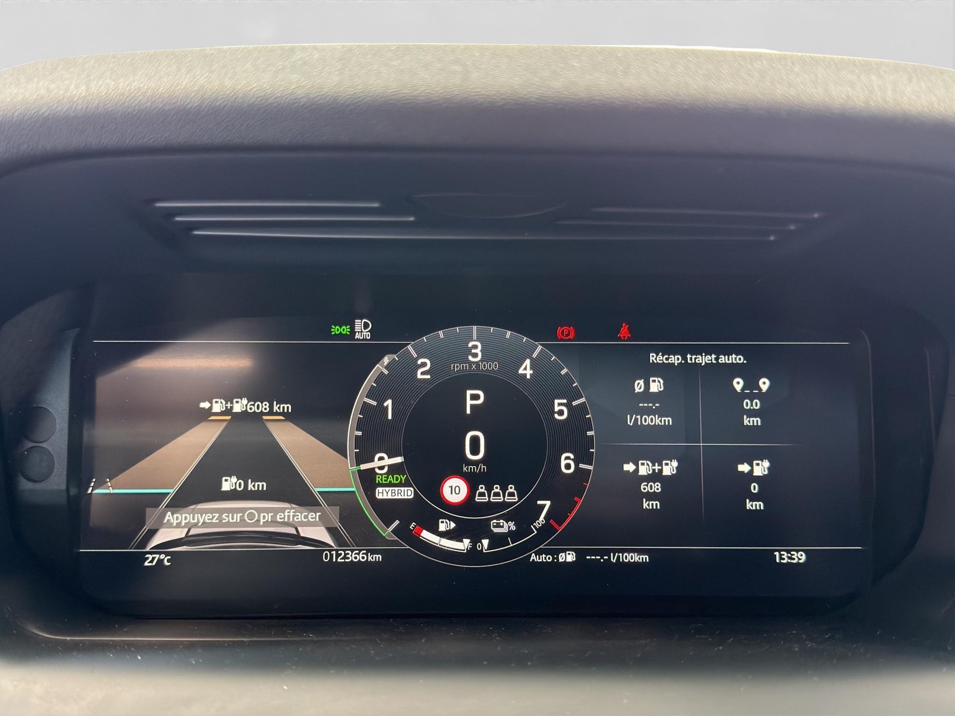 LAND ROVER Discovery Sport 1.5 T 270e Dynamic SE-image-4