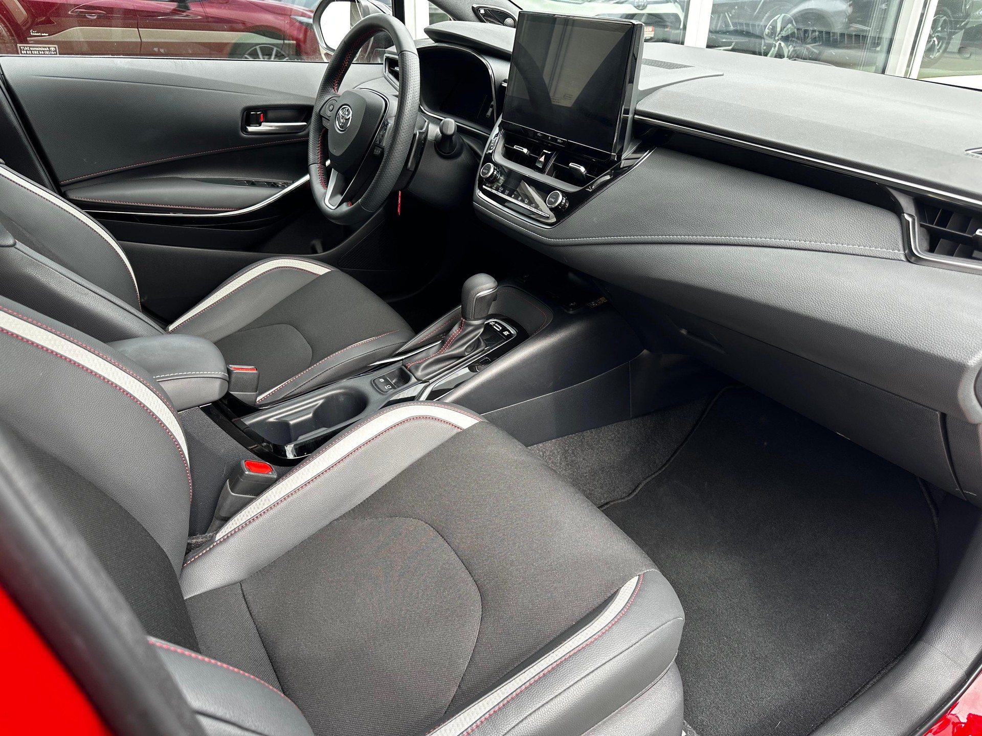 TOYOTA Corolla 2.0 HSD GR Sport-image-13
