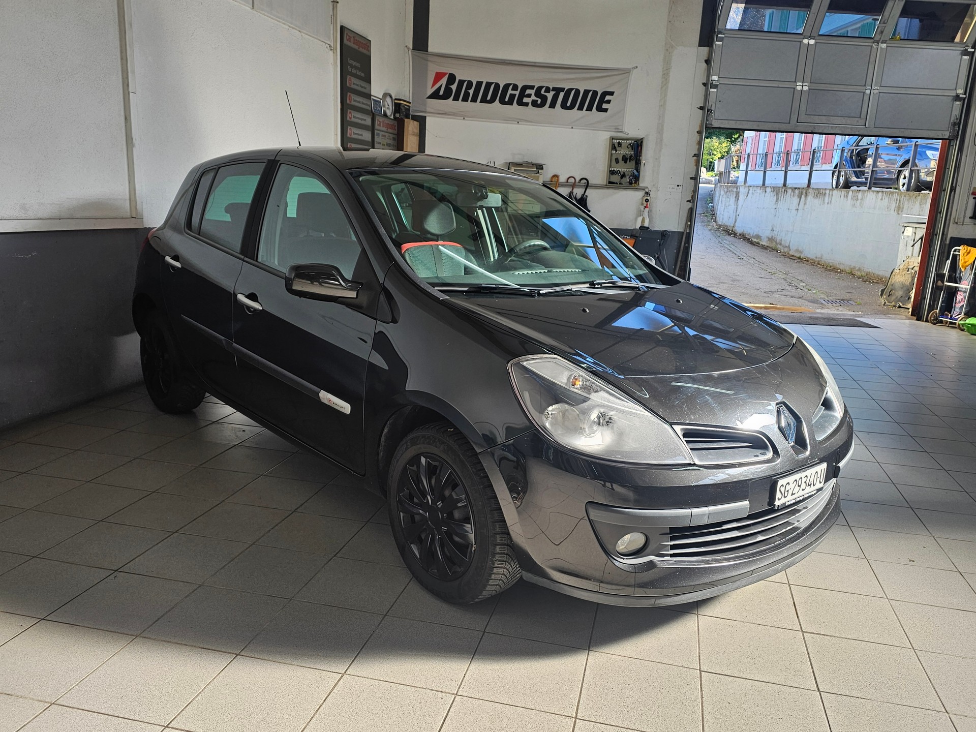 RENAULT Clio 1.2 16V Turbo Rip Curl