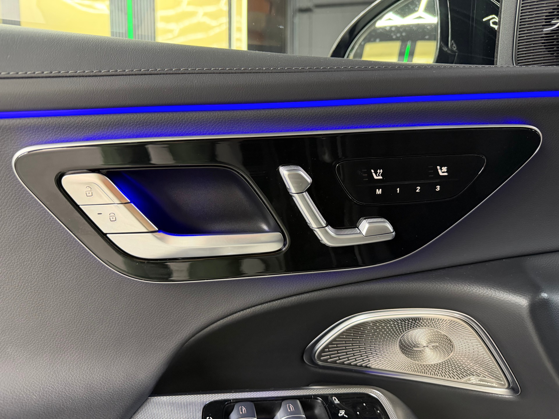 MERCEDES-BENZ E 220 d 4Matic 9G-Tronic-image-22