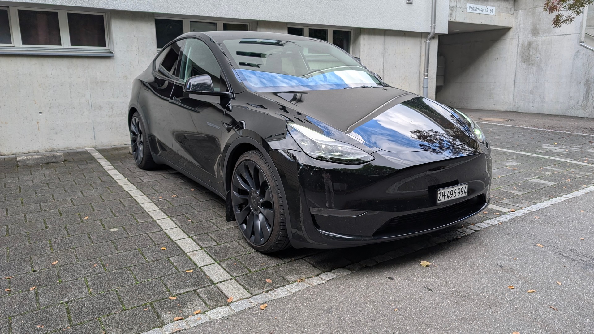TESLA Model Y Performance AWD ⚡