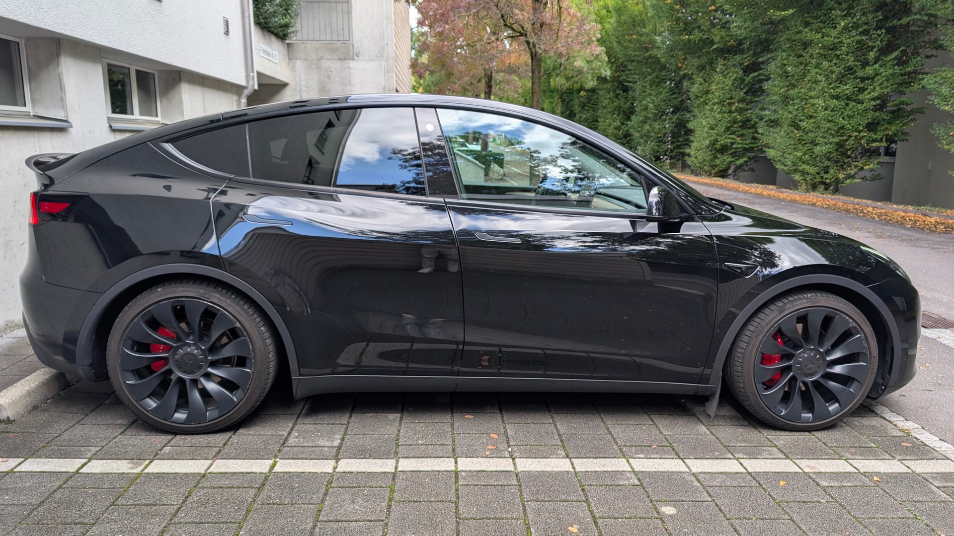 TESLA Model Y Performance AWD ⚡-image-5
