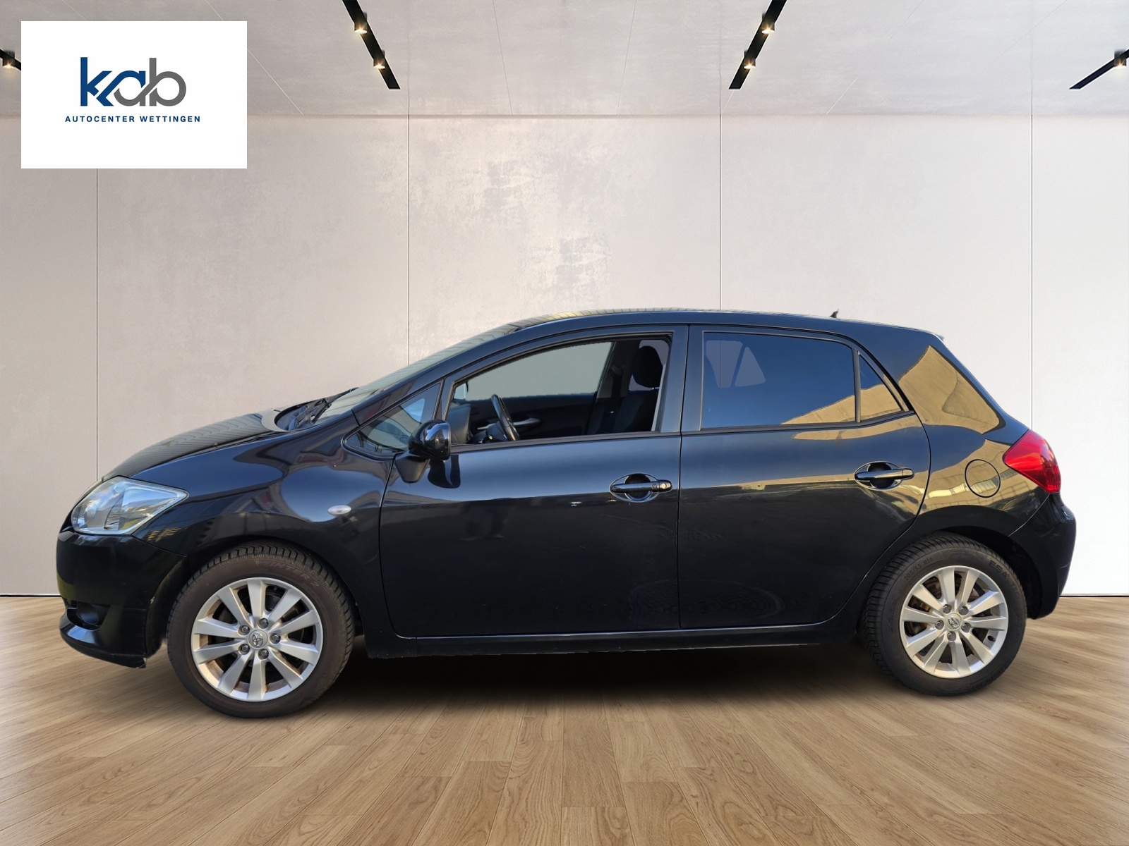TOYOTA Auris 1.6 Linea Luna-image-6