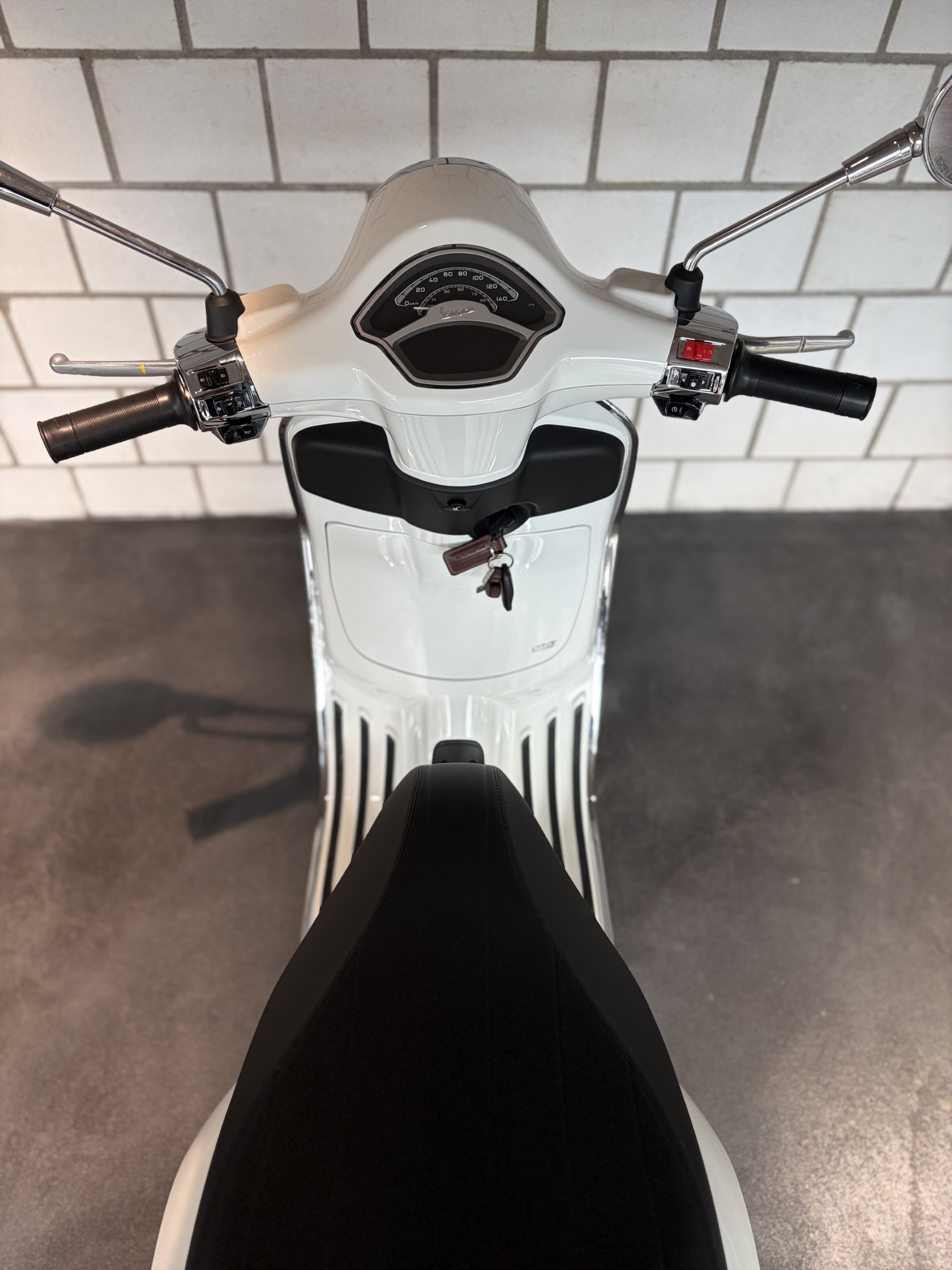 PIAGGIO Vespa 125 Primavera ABS-image-2