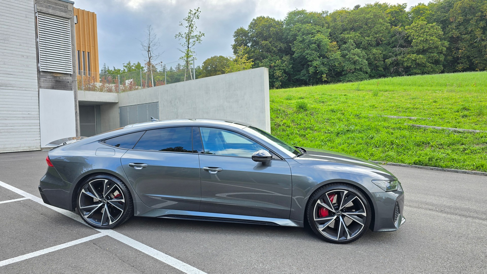 AUDI RS7 Sportback MHEV I-image-3