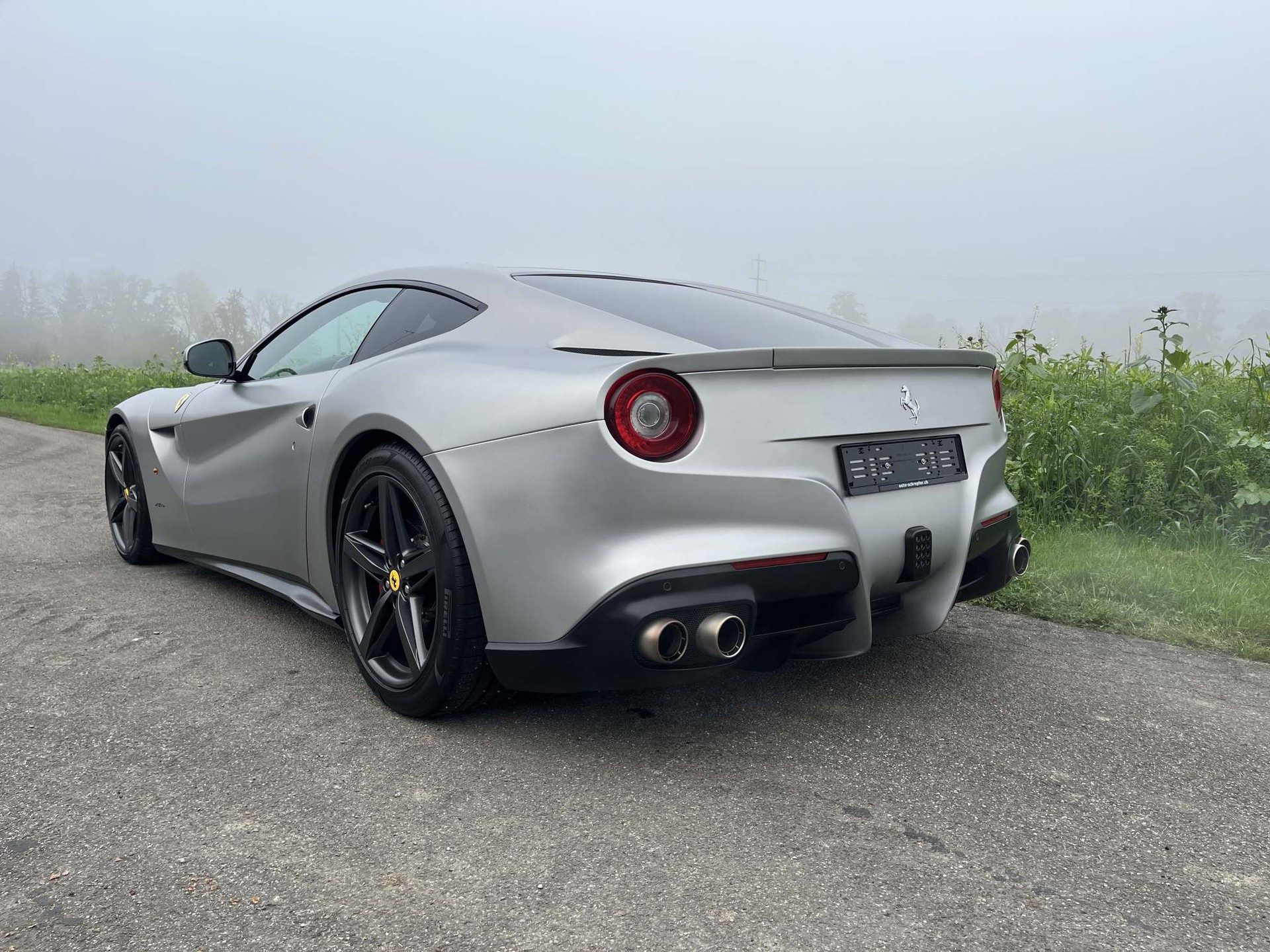 FERRARI F12-image-5