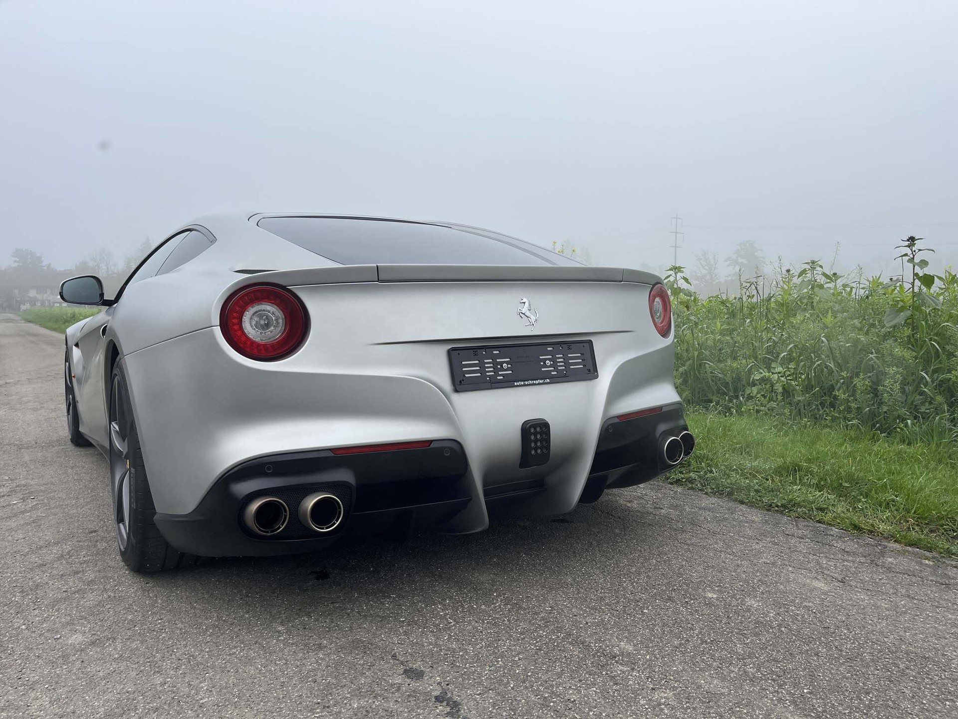 FERRARI F12-image-6