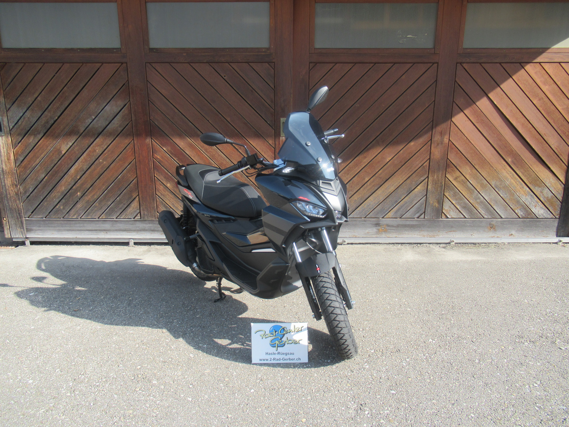 APRILIA SR GT 125-image-0