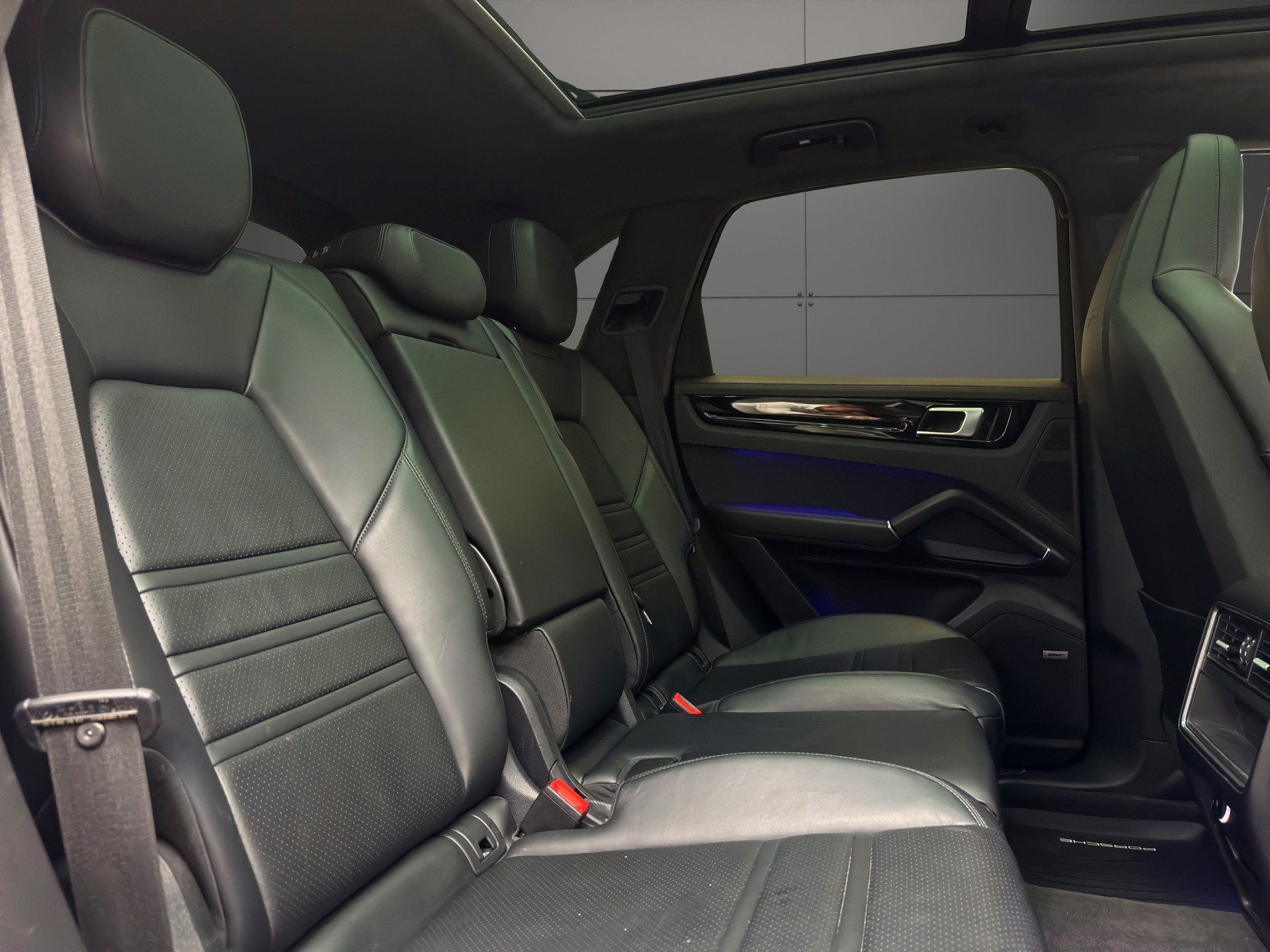 PORSCHE Cayenne GTS-image-14