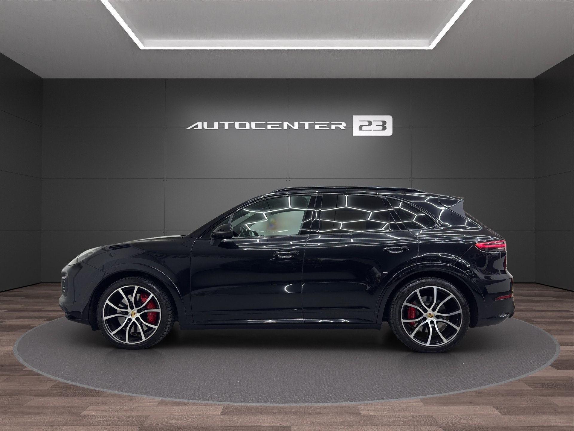 PORSCHE Cayenne GTS-image-1