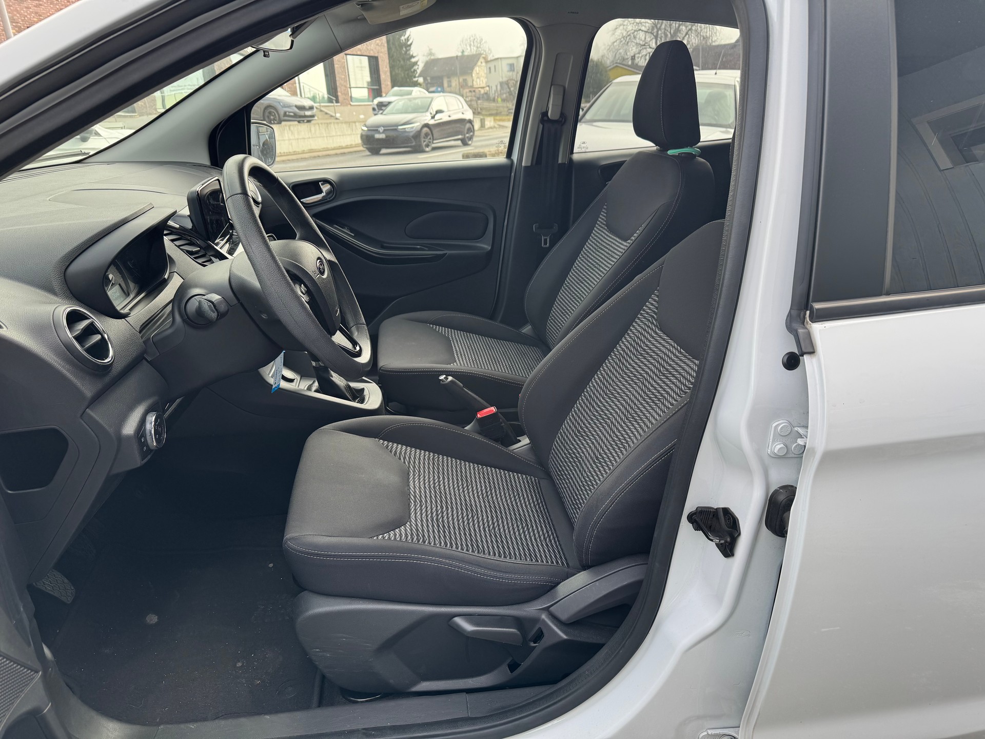 FORD KA+ 1.2 Ti-VCT Active-image-7