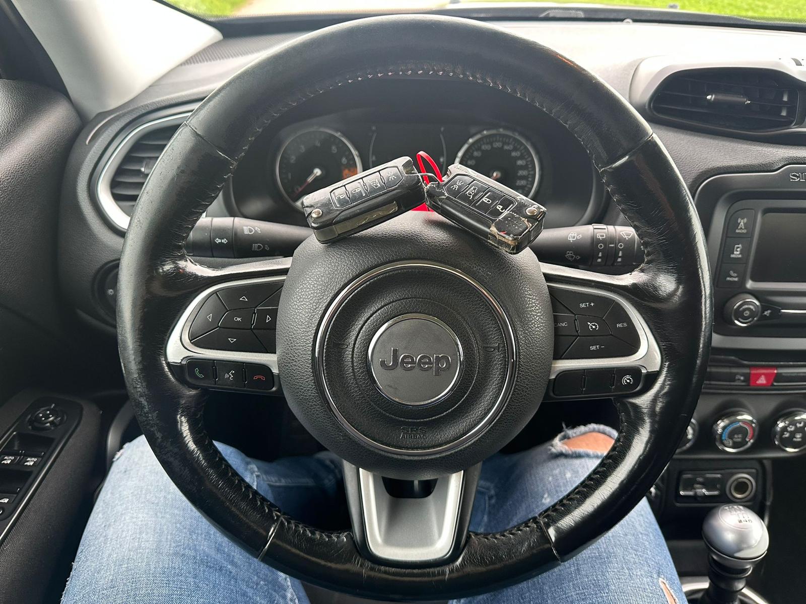 JEEP Renegade 1.4 Turbo Street Edition-image-13