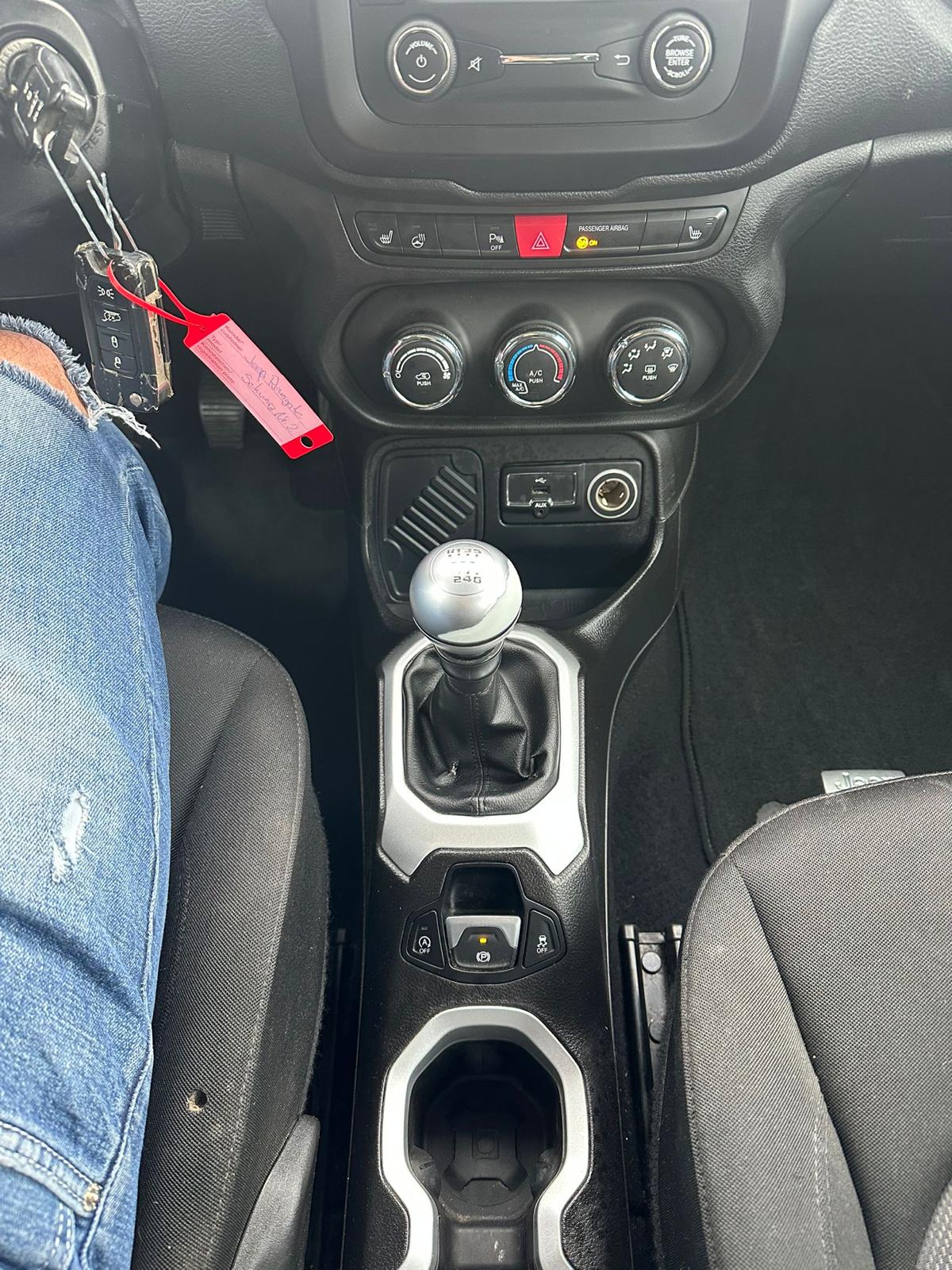 JEEP Renegade 1.4 Turbo Street Edition-image-19