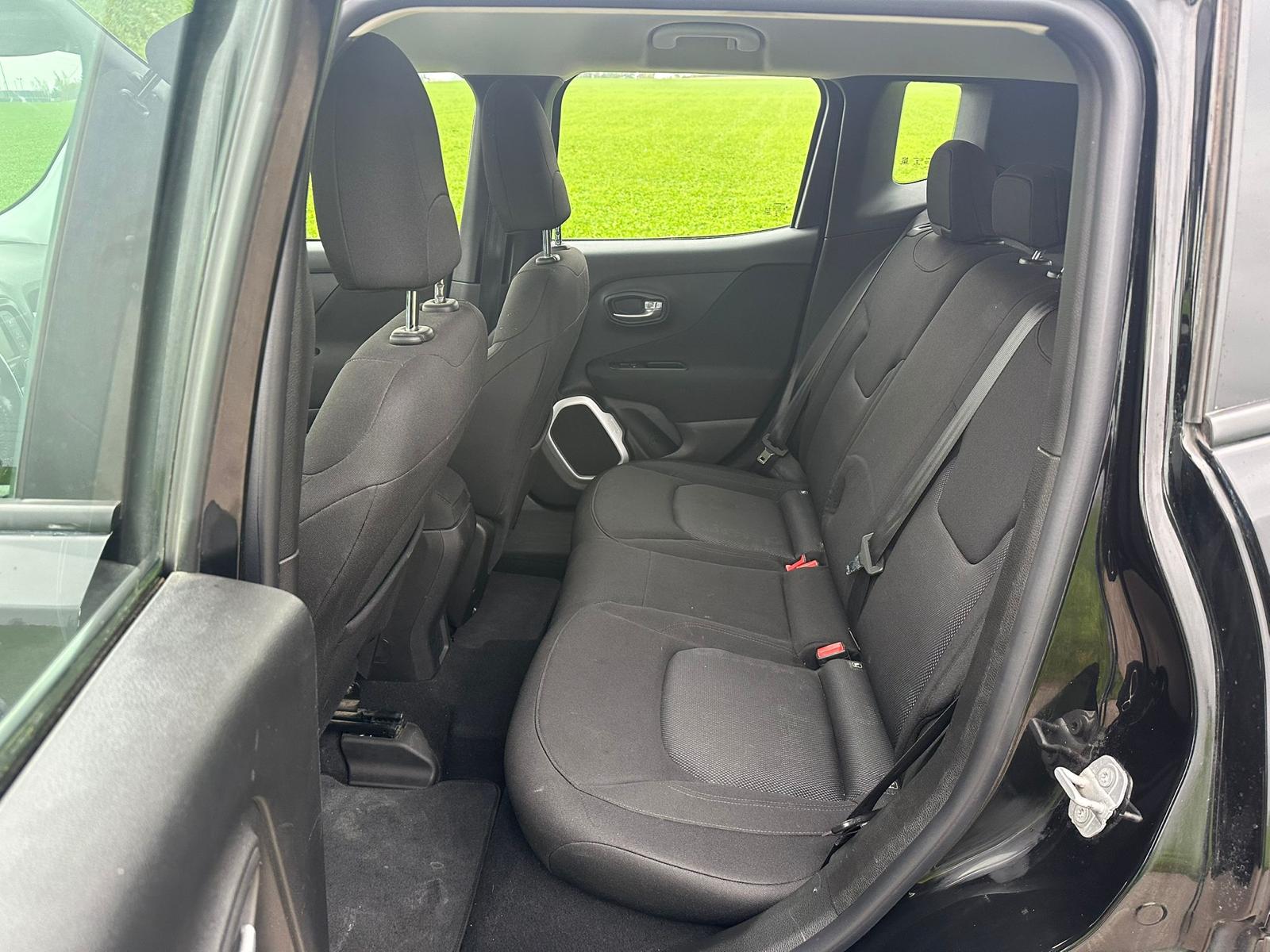 JEEP Renegade 1.4 Turbo Street Edition-image-11