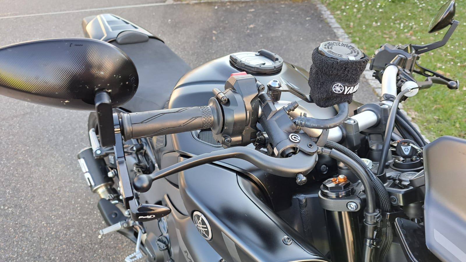 YAMAHA MT-10 ABS-image-4