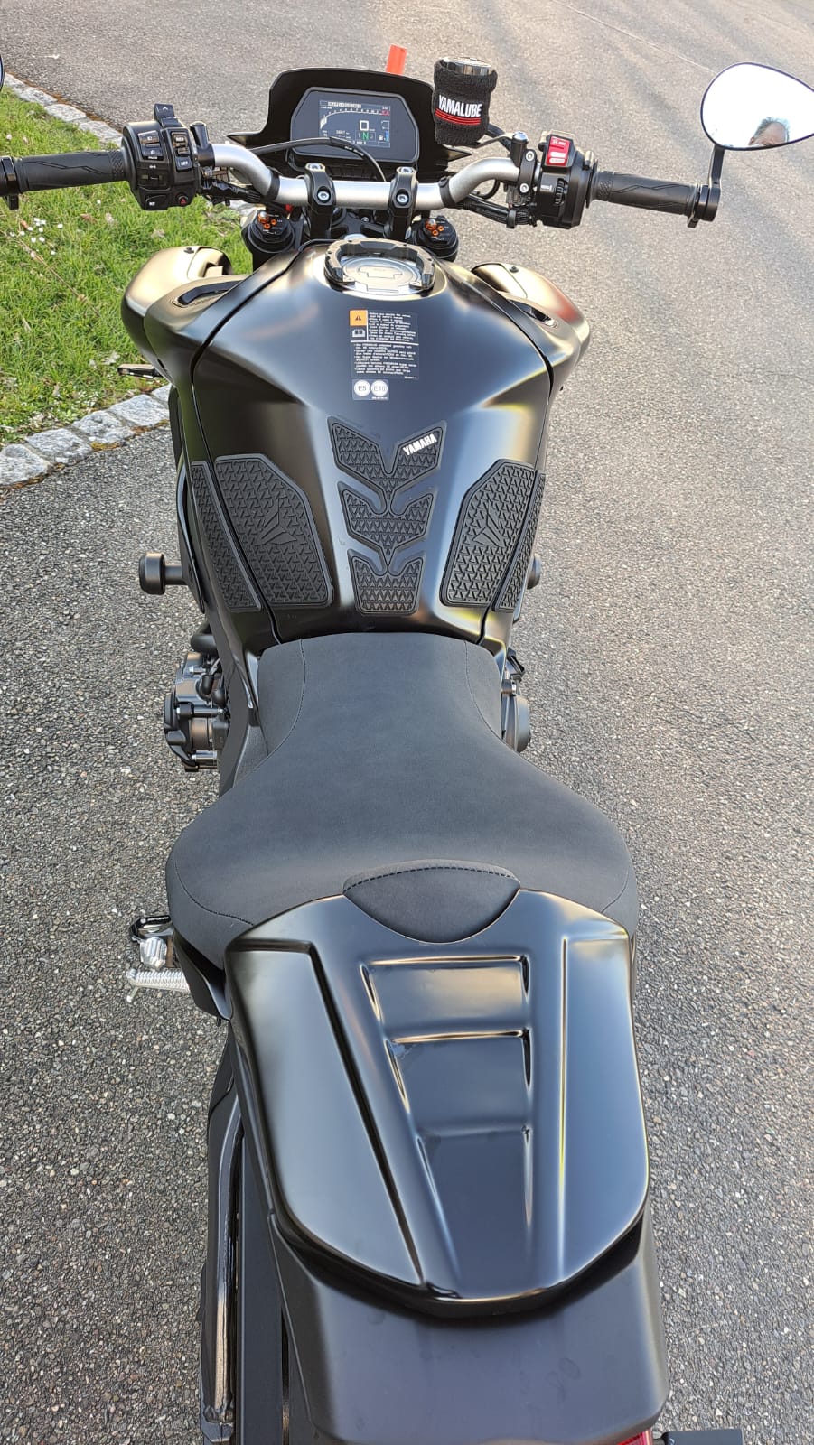 YAMAHA MT-10 ABS-image-1