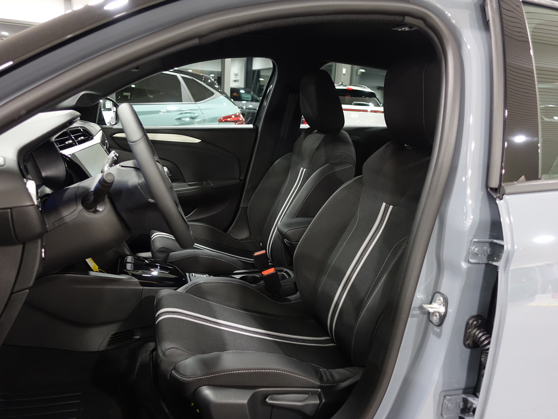 OPEL Corsa 1.2 MHEV Viva-image-8
