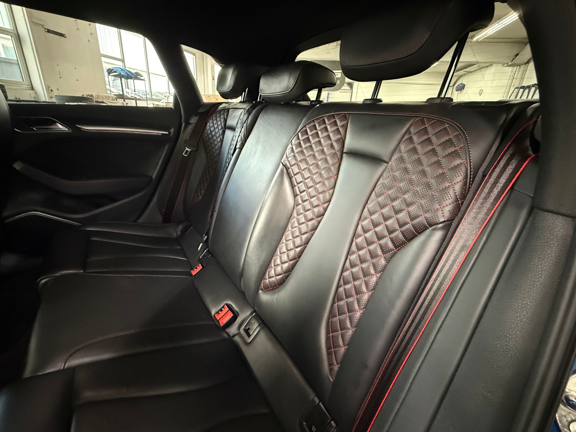AUDI RS3 SB 2.5 TSI quattro-image-14