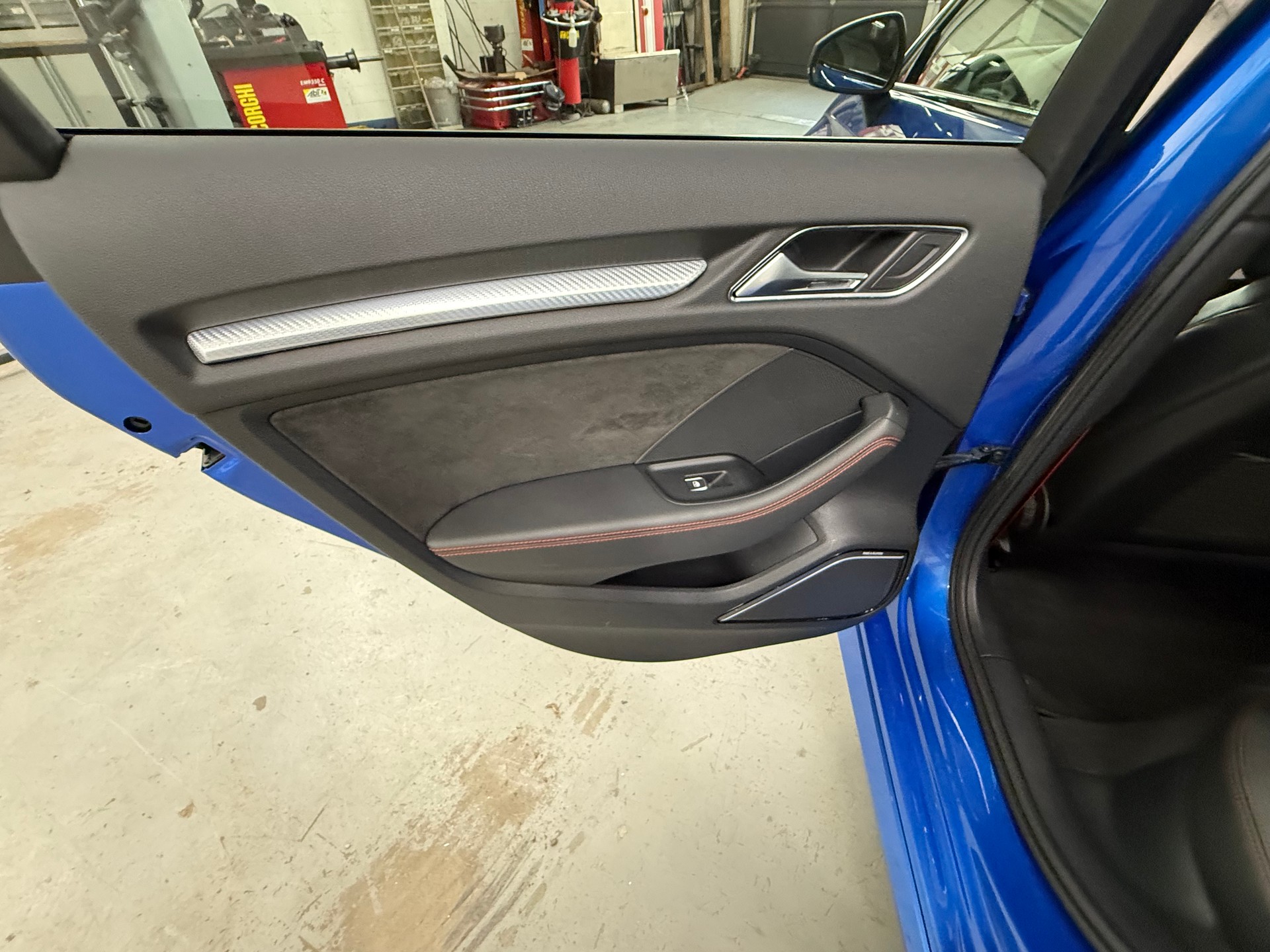 AUDI RS3 SB 2.5 TSI quattro-image-16