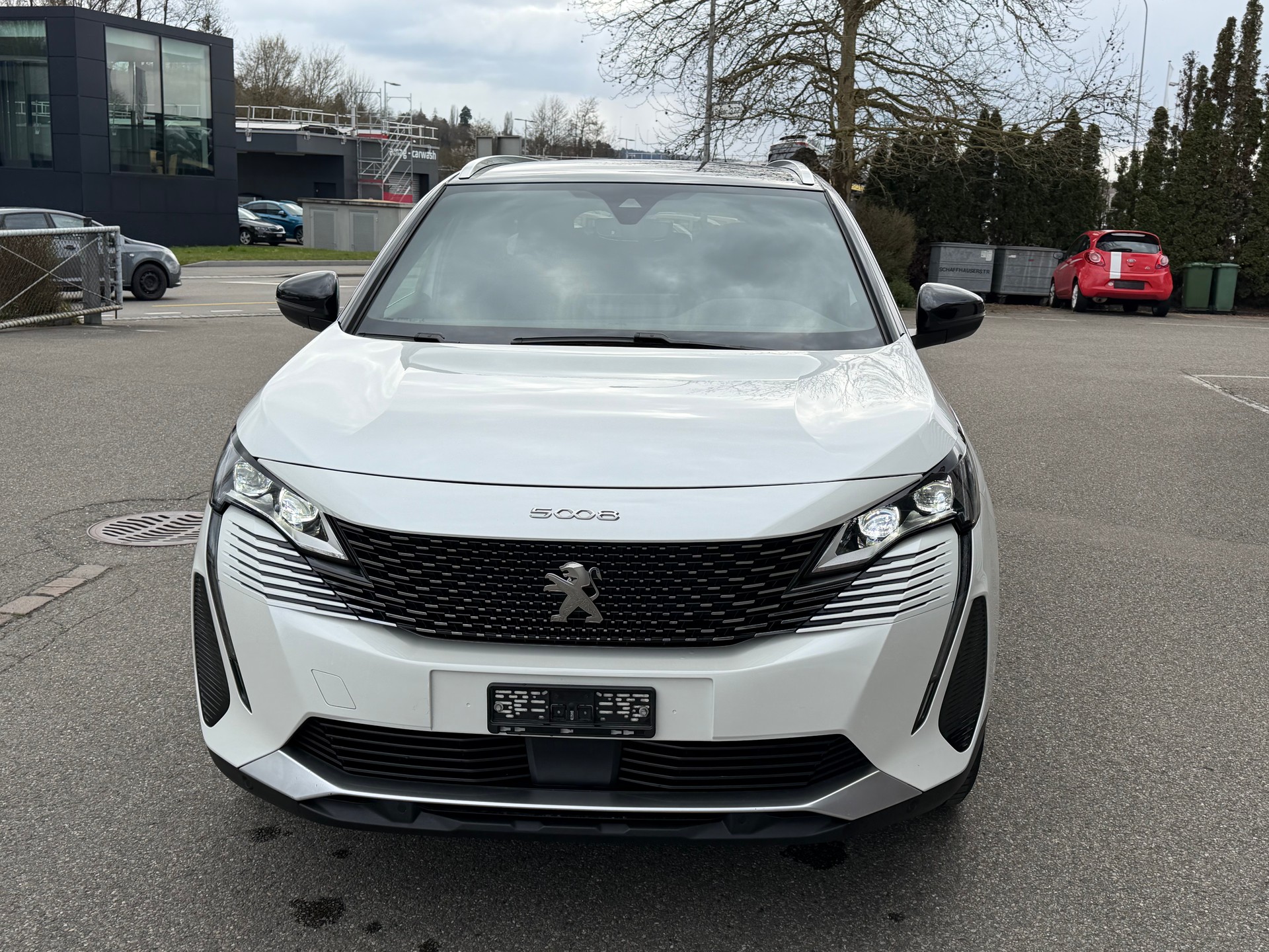 PEUGEOT 5008 1.5 BlueHDi GT EAT8-image-1