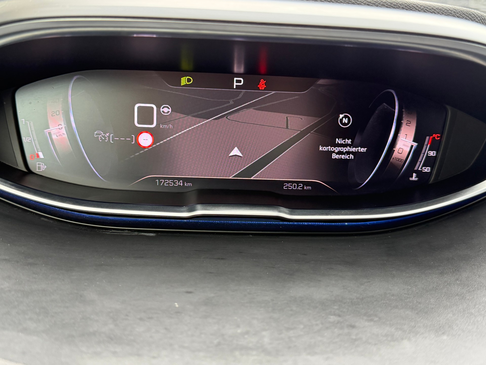 PEUGEOT 5008 1.5 BlueHDi GT EAT8-image-10