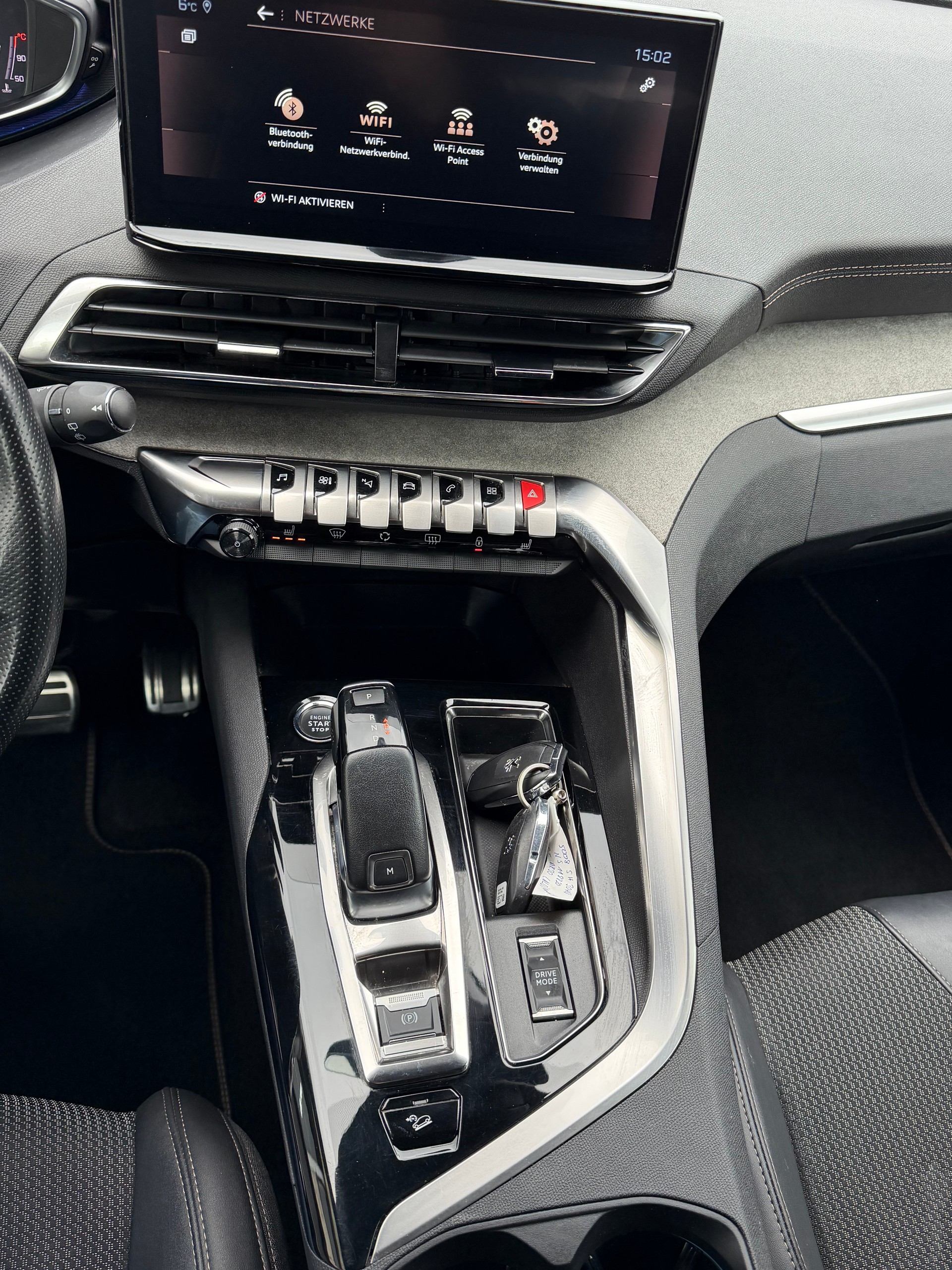 PEUGEOT 5008 1.5 BlueHDi GT EAT8-image-11