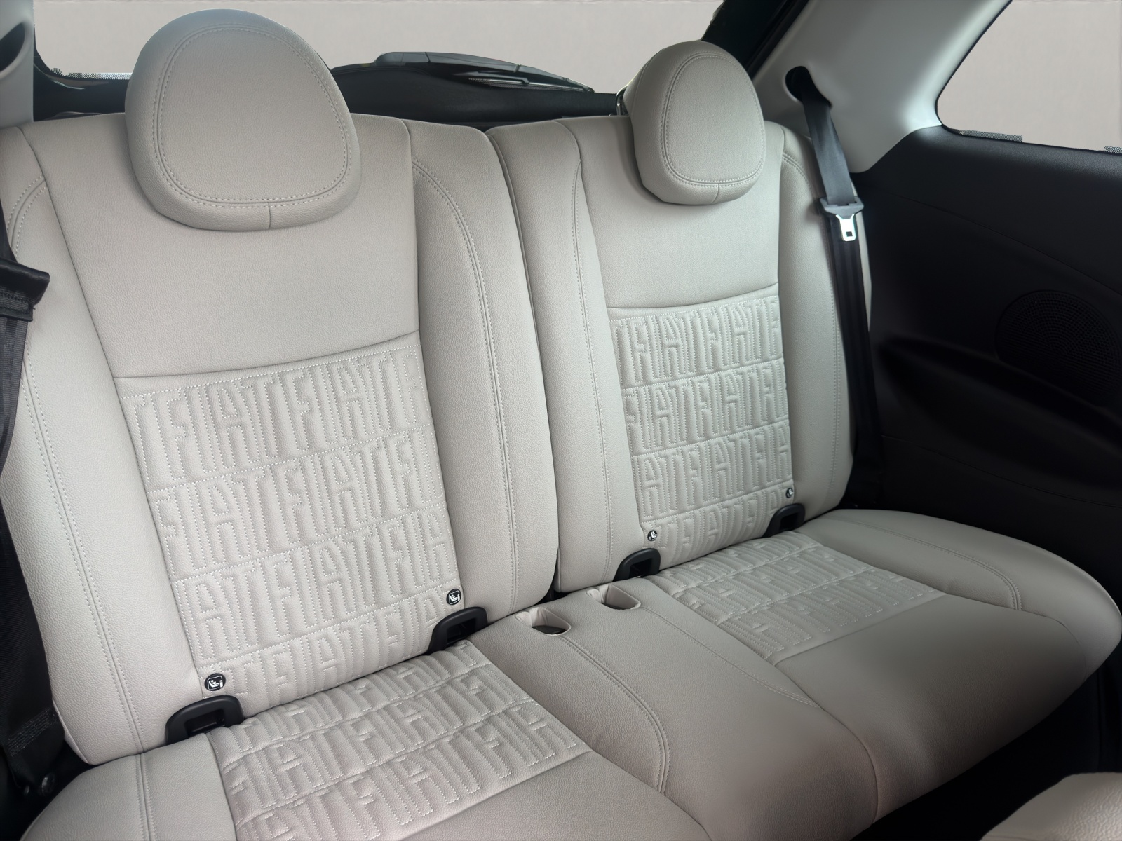 FIAT 500La Prima-image-14