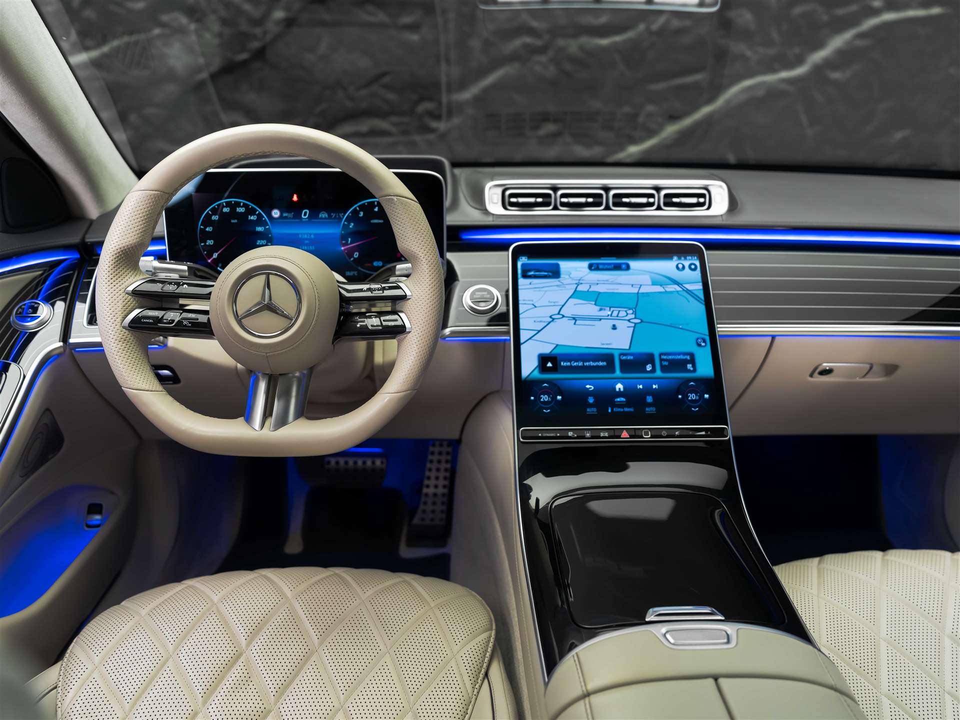 MERCEDES-BENZ S 500 L AMG Line 4matic *CH Auto*Panorama*Massage*-image-29