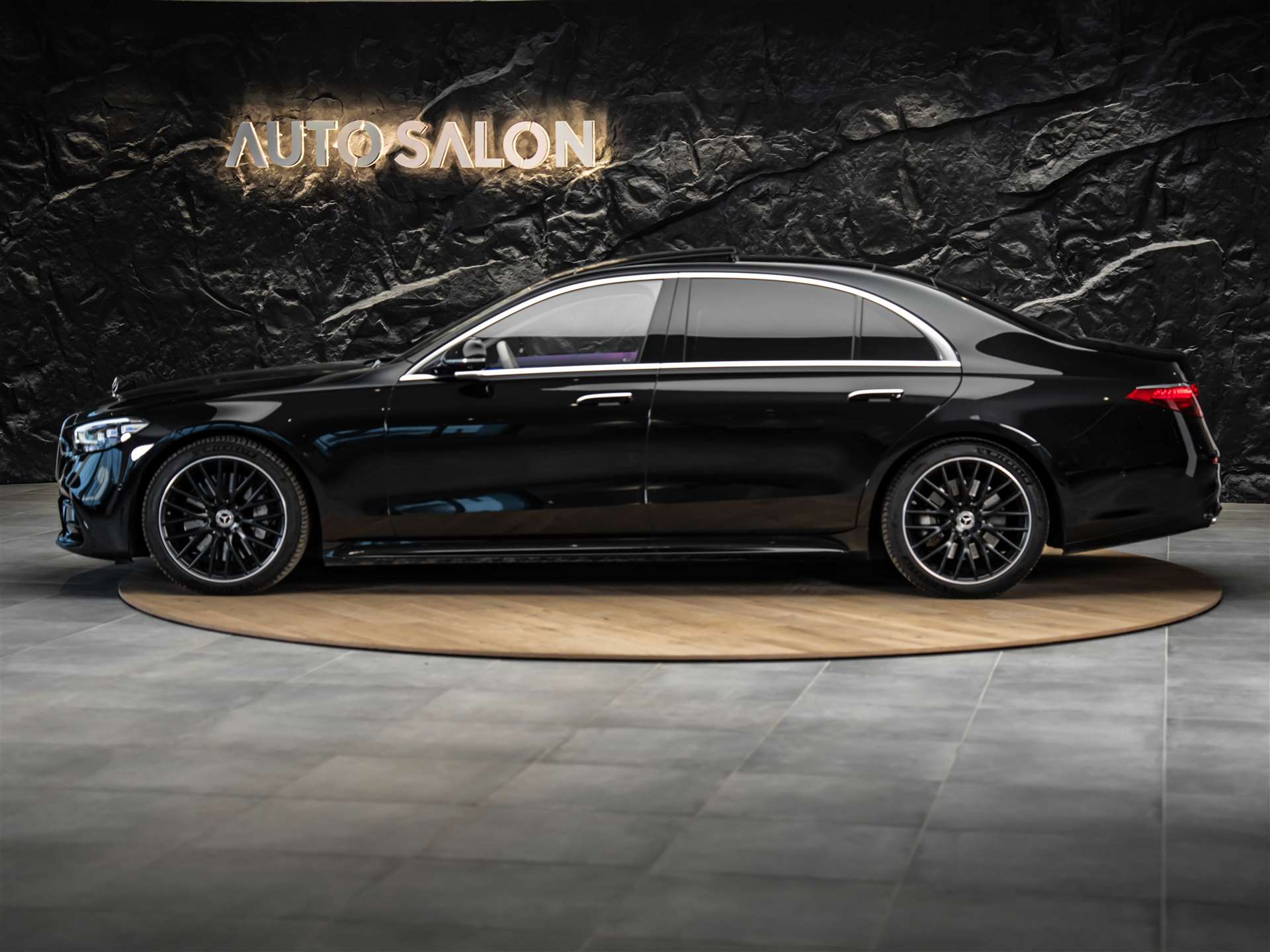 MERCEDES-BENZ S 500 L AMG Line 4matic *CH Auto*Panorama*Massage*-showroom-element-1