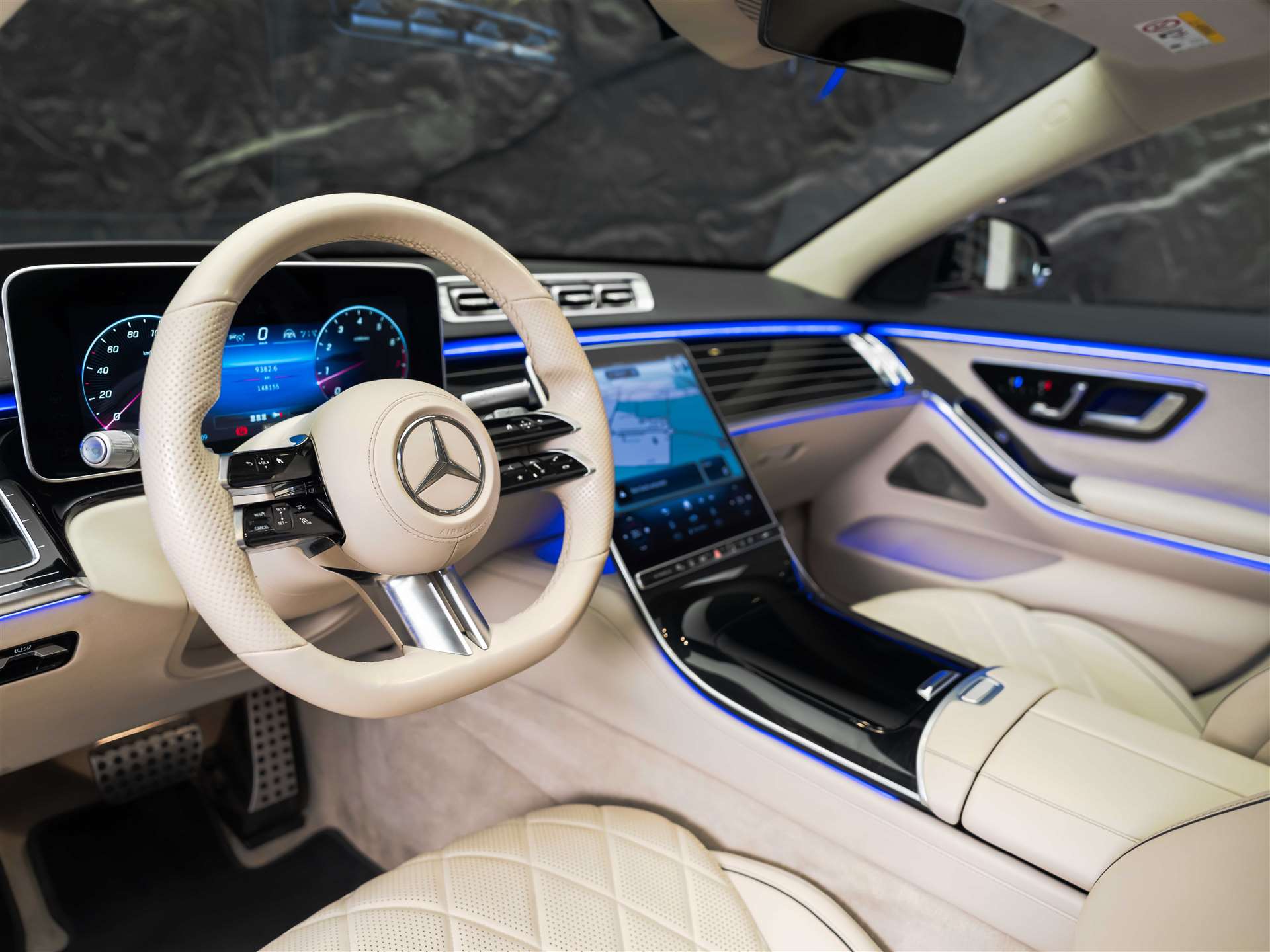 MERCEDES-BENZ S 500 L AMG Line 4matic *CH Auto*Panorama*Massage*-image-8